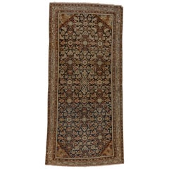 Antiker persischer Malayer-Teppich mit Stammesmotiven