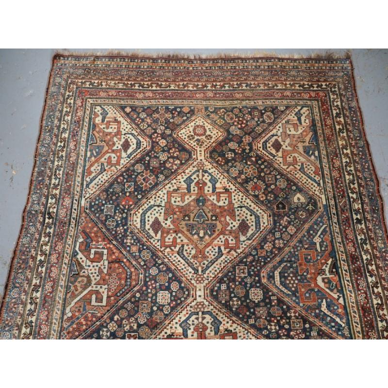 Antiker Qashqai-Teppich aus Stammeskunst, dreifaches Medaillon mit weichen Farben, um 1880 (Unbekannt) im Angebot