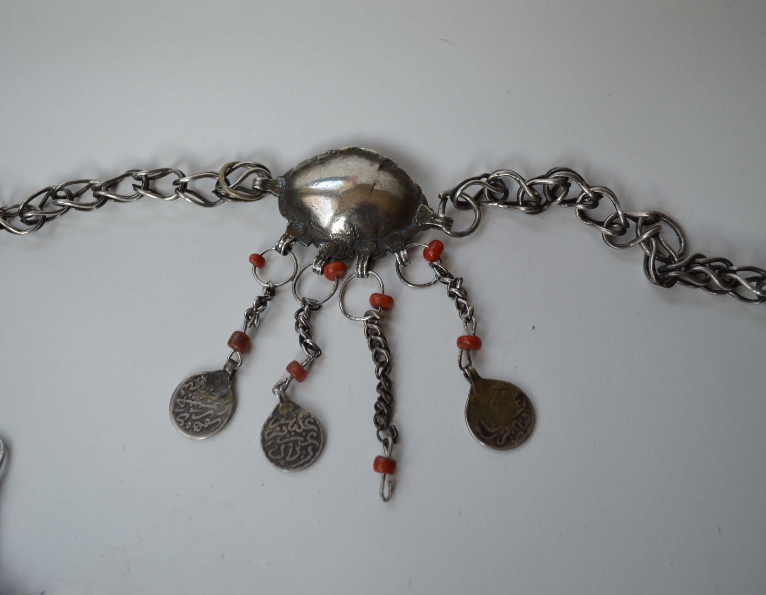 20th Century Antique Tribal Silver Complete Kabyle Berber Fibula Brooch Necklace For Sale