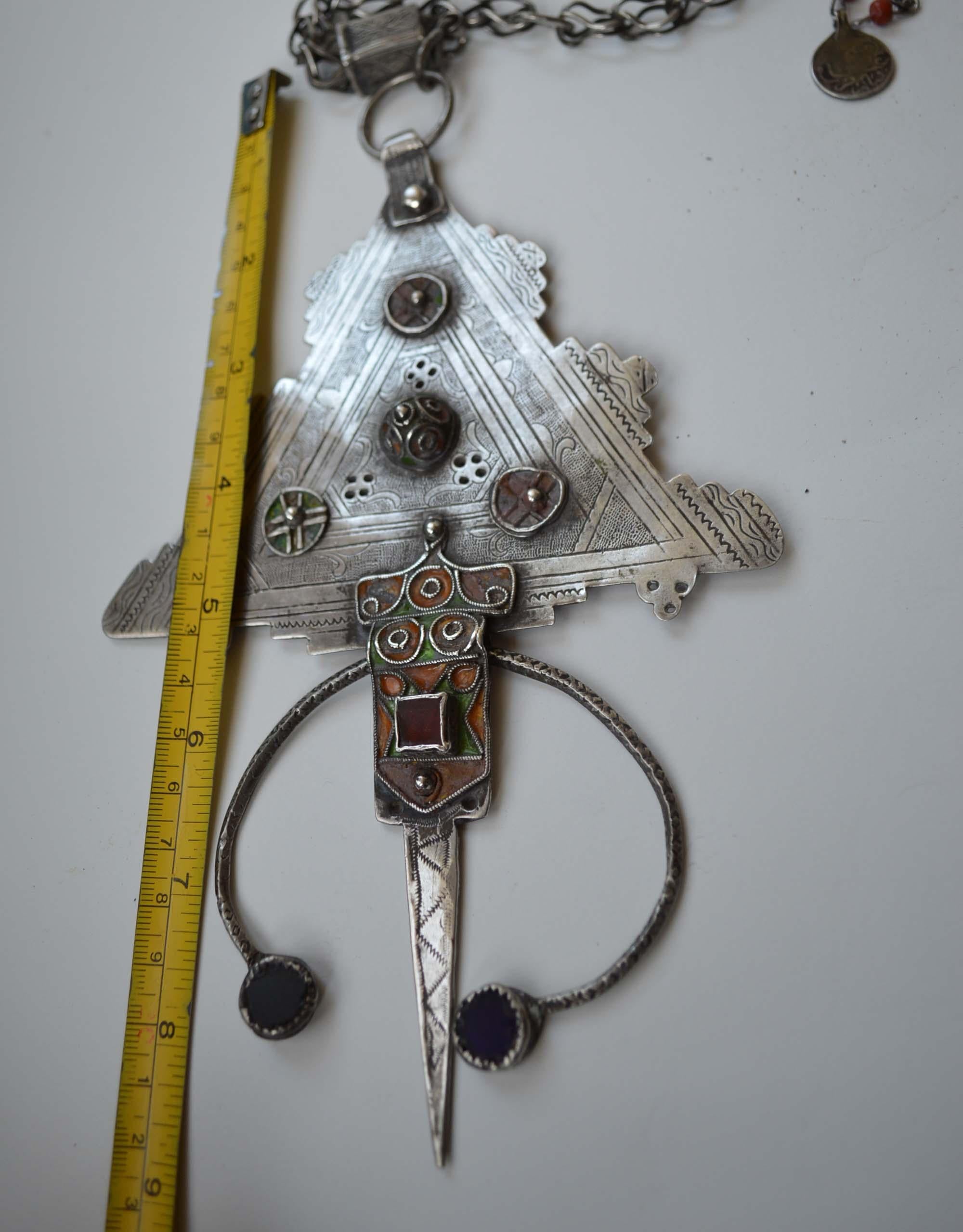 Antique Tribal Silver Complete Kabyle Berber Fibula Brooch Necklace For Sale 1