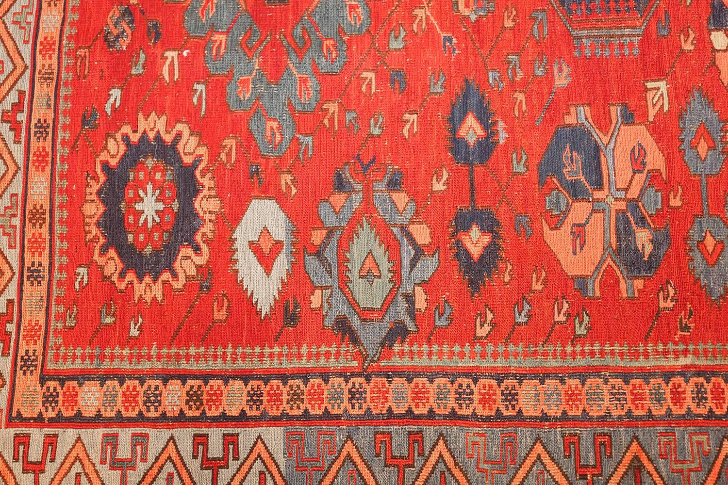 Antique Tribal Soumak Caucasian Rug. 8 ft 5 in x 9 ft 6 in In Good Condition For Sale In New York, NY