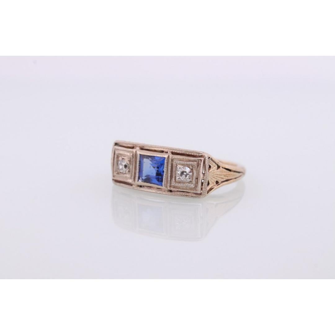 Antique trilogy ring. 14k three diamond and sapphire shield ring. 14k Art Deco For Sale 4