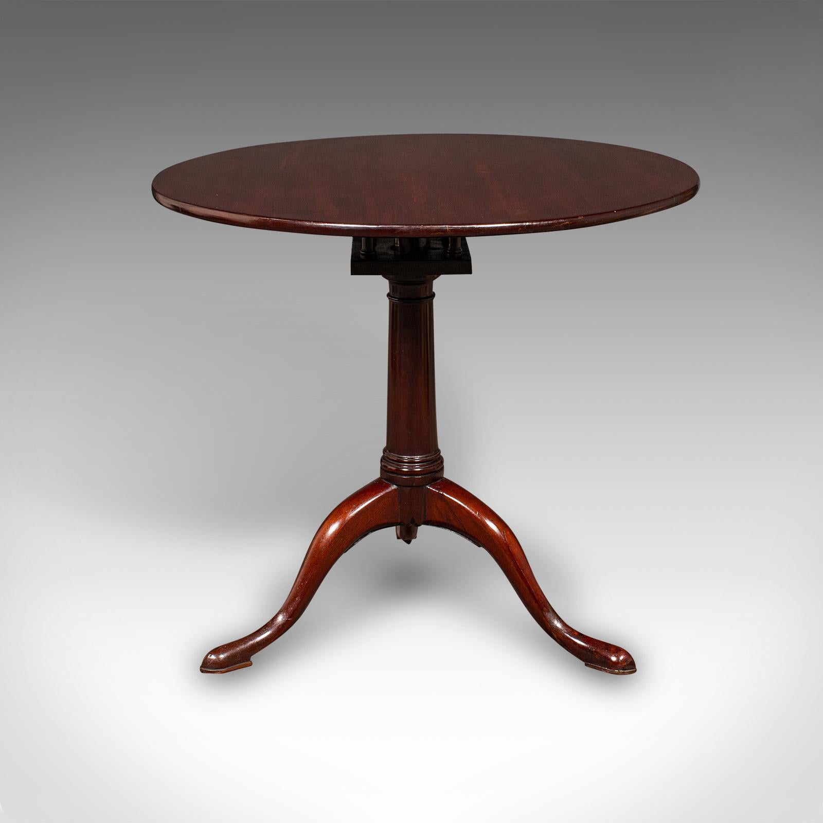 British Antique Tripod Table, English, Tilt Top, Side, Occasional, Wine, Lamp, Georgian For Sale