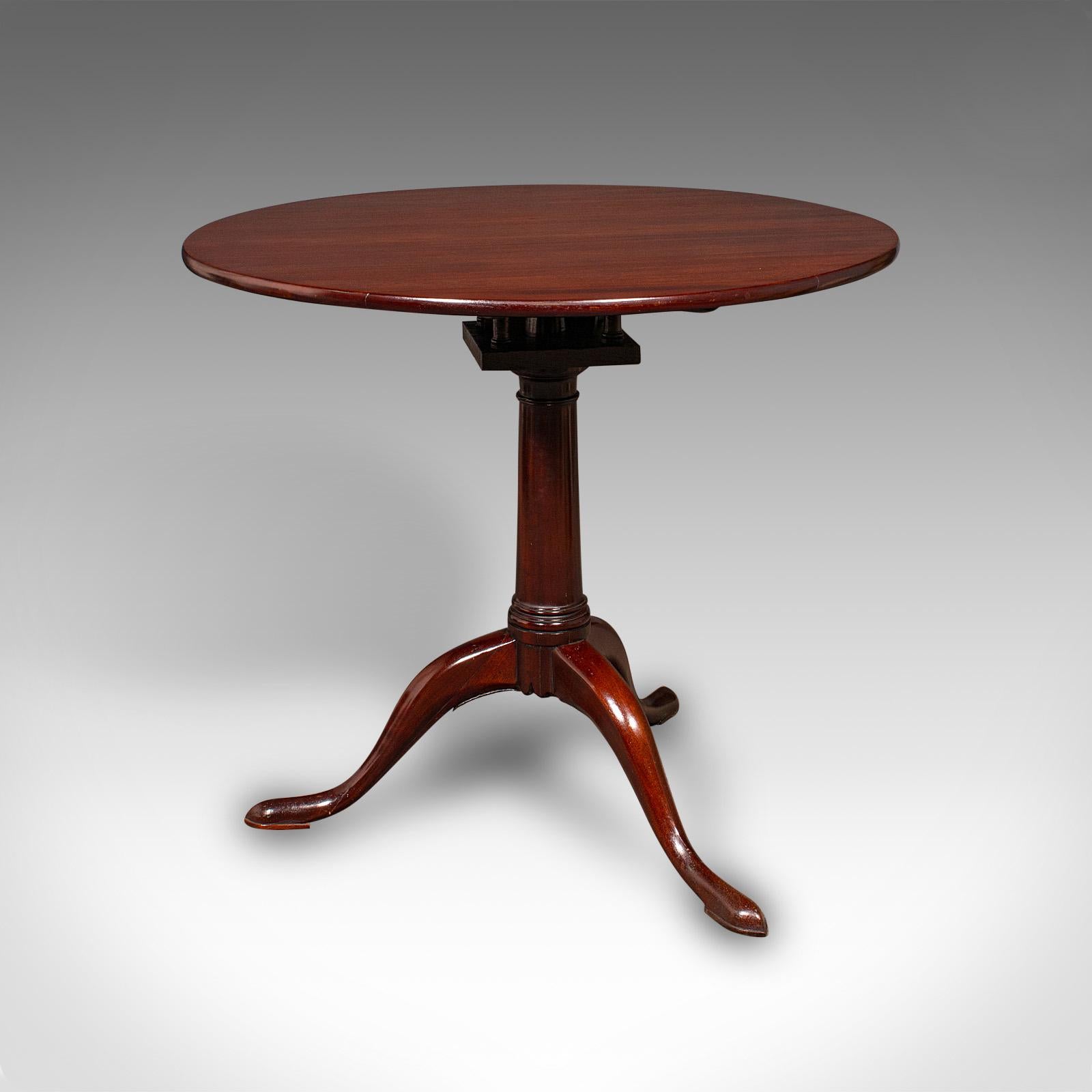 Antique Tripod Table, English, Tilt Top, Side, Occasional, Wine, Lamp, Georgian In Good Condition For Sale In Hele, Devon, GB