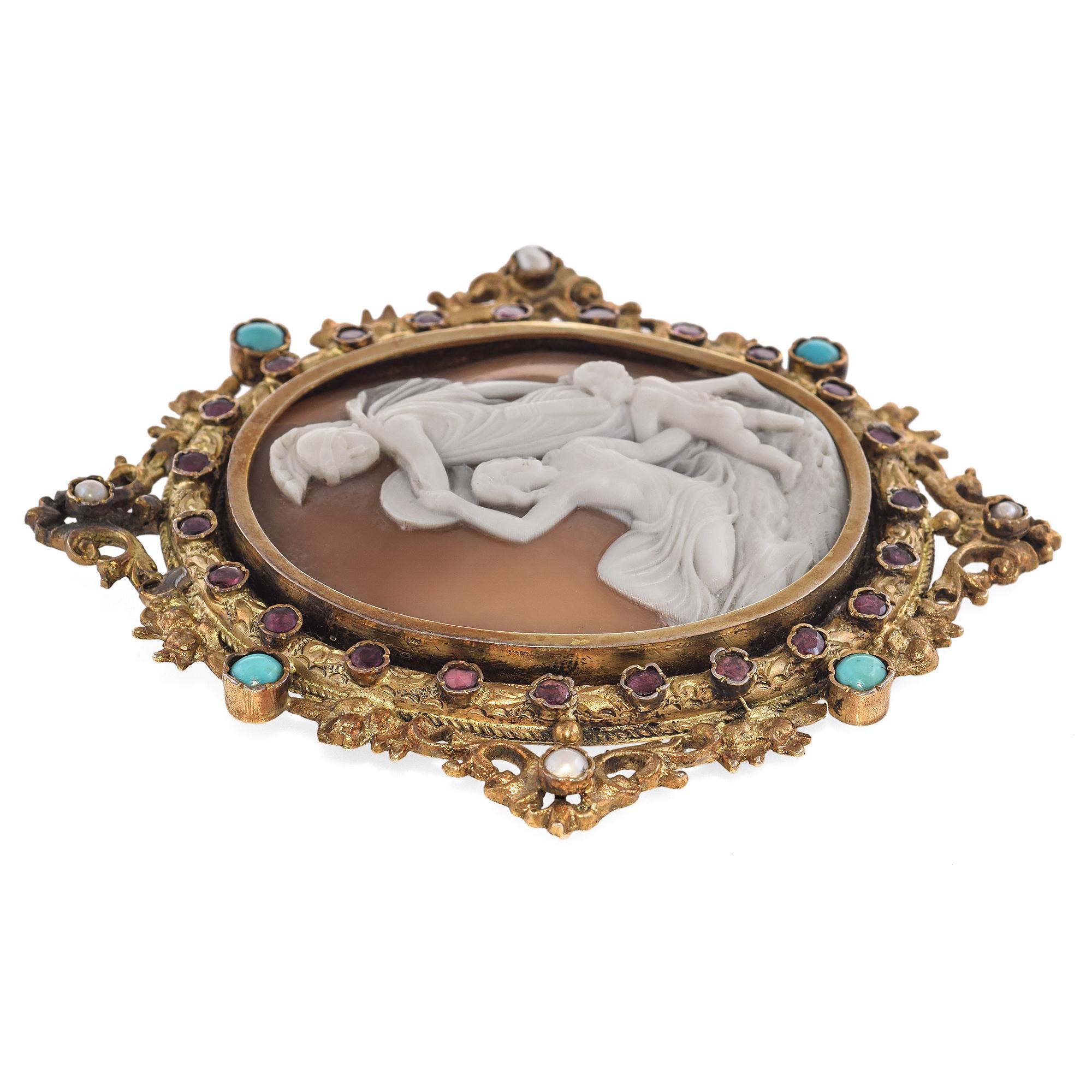 Victorian Antique Trojan War Scene Cameo Brooch in Gilt Silver