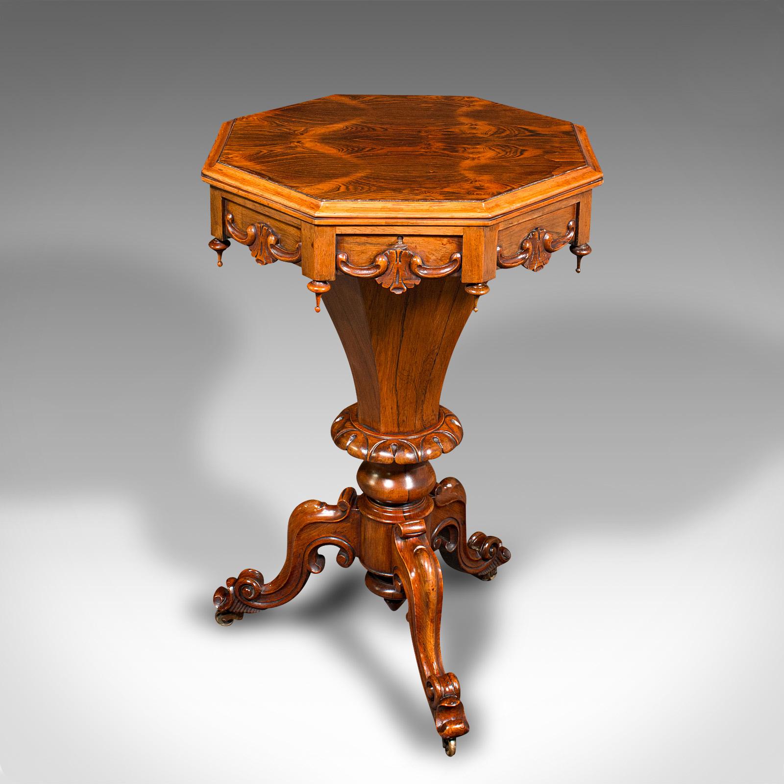 Début de l'époque victorienne Ancienne table à couture trompette anglaise, table de travail pour femmes, début de l'ère victorienne, 1840 en vente