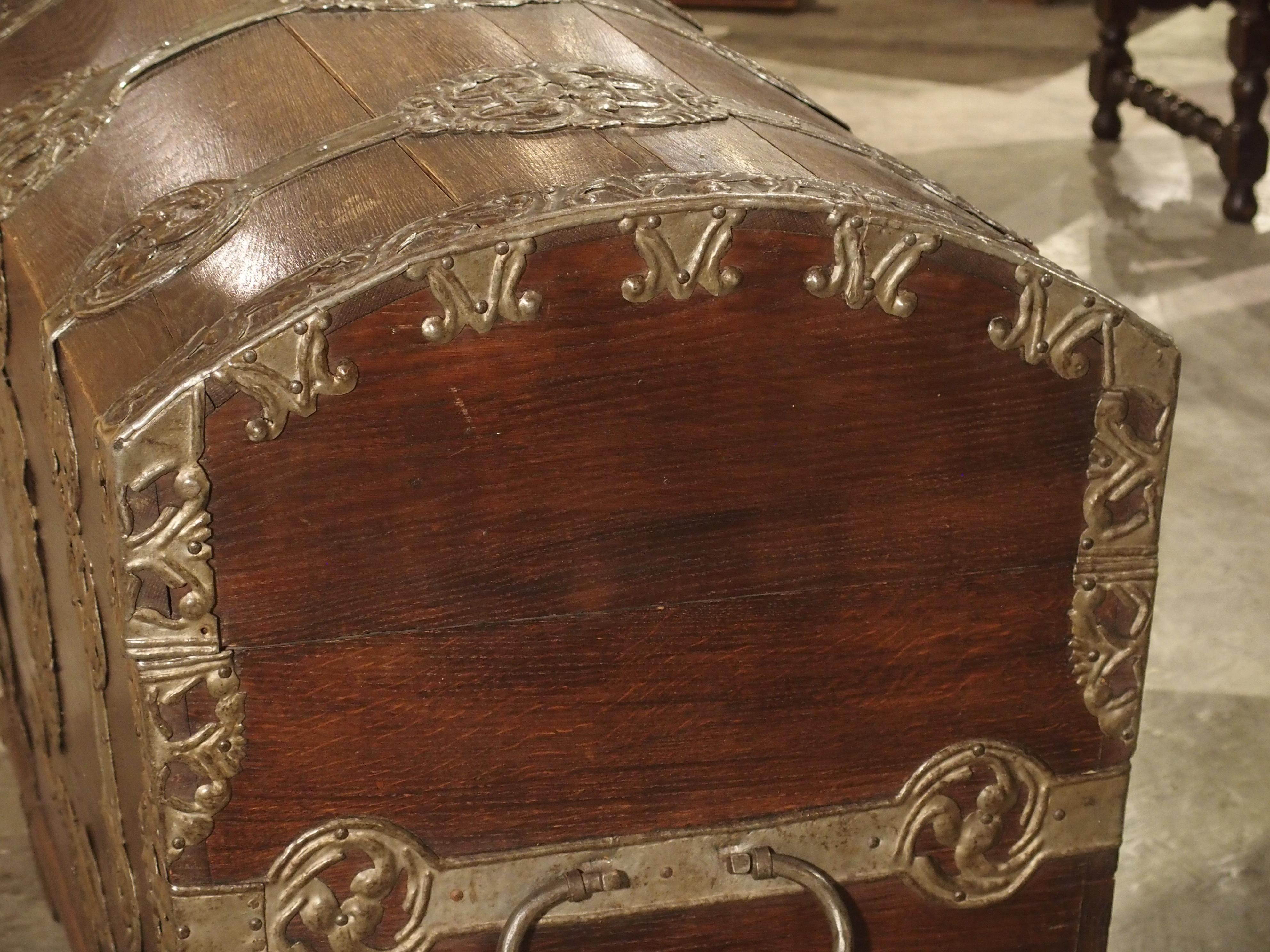 Antique Trunk with Polished Wrought Iron Strappings, Northern Germany circa 1720 10