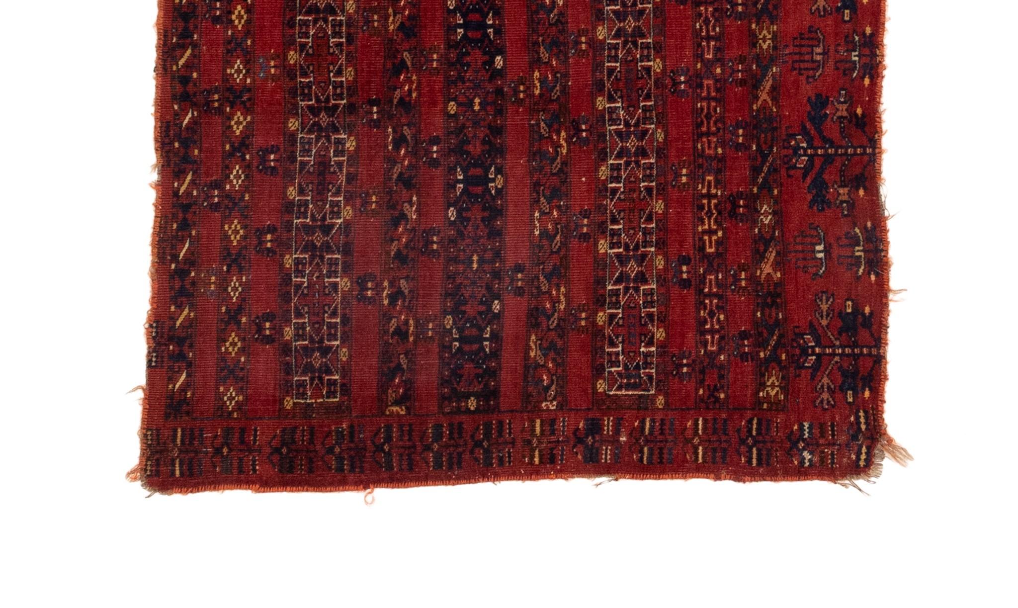 Tapis antique Turkaman Trival Bon état - En vente à Los Angeles, CA