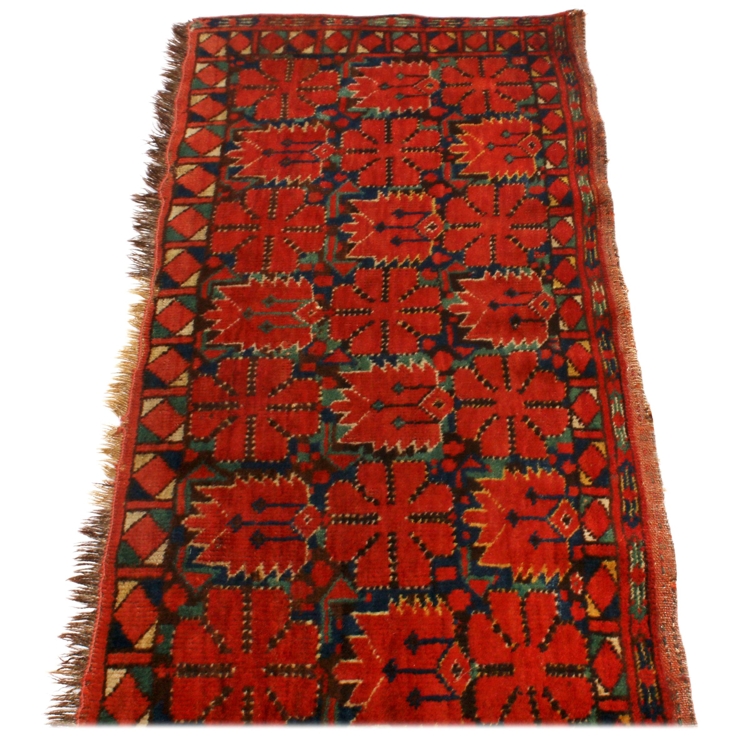 Antique Turkeman Red and Green Wool Rug Geometric Pattern