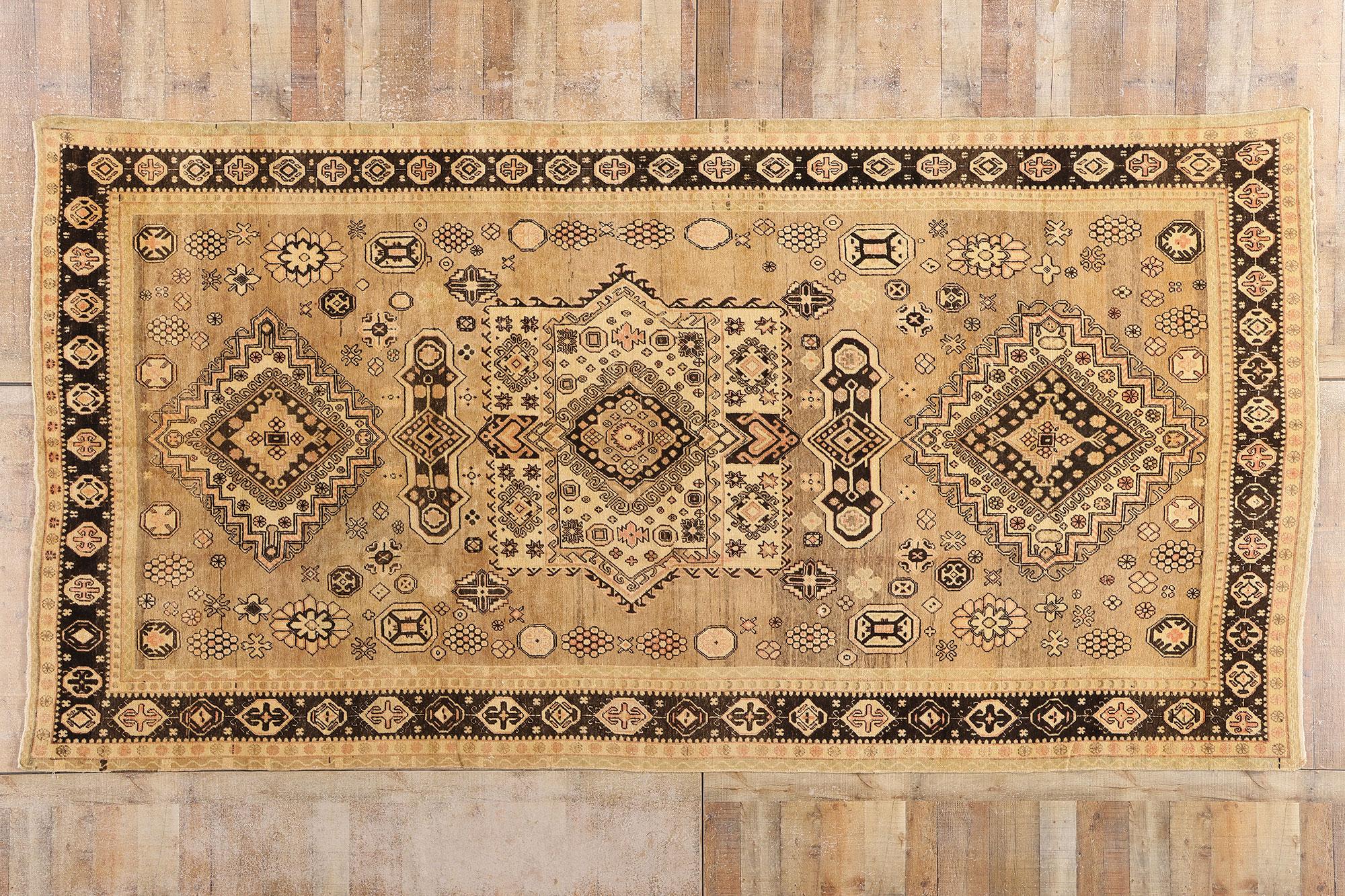 1910's Turkestan Khotan Rug with Modern Style For Sale 3