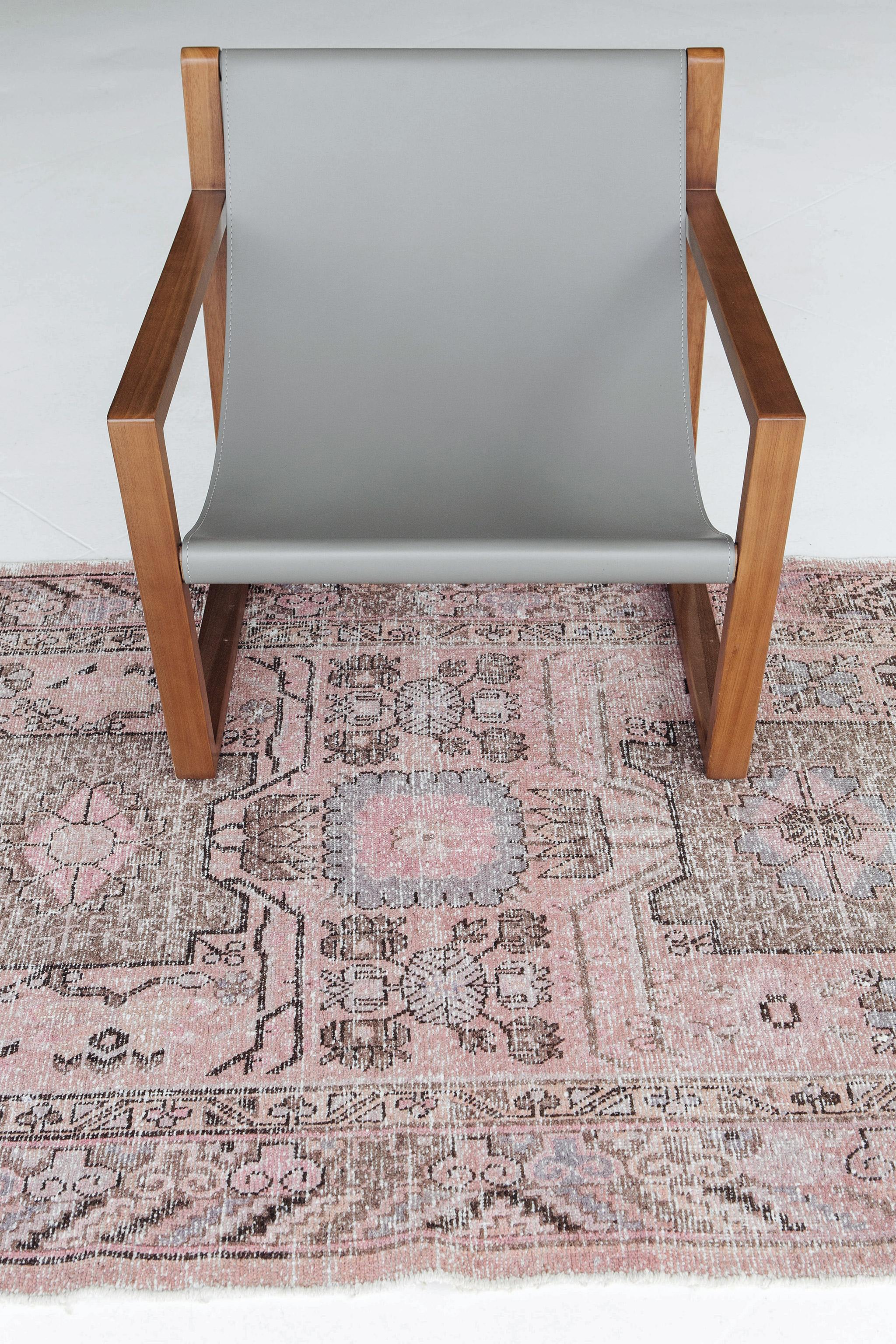 Antiker Turkestanischer Khotan-Teppich (Wolle) im Angebot