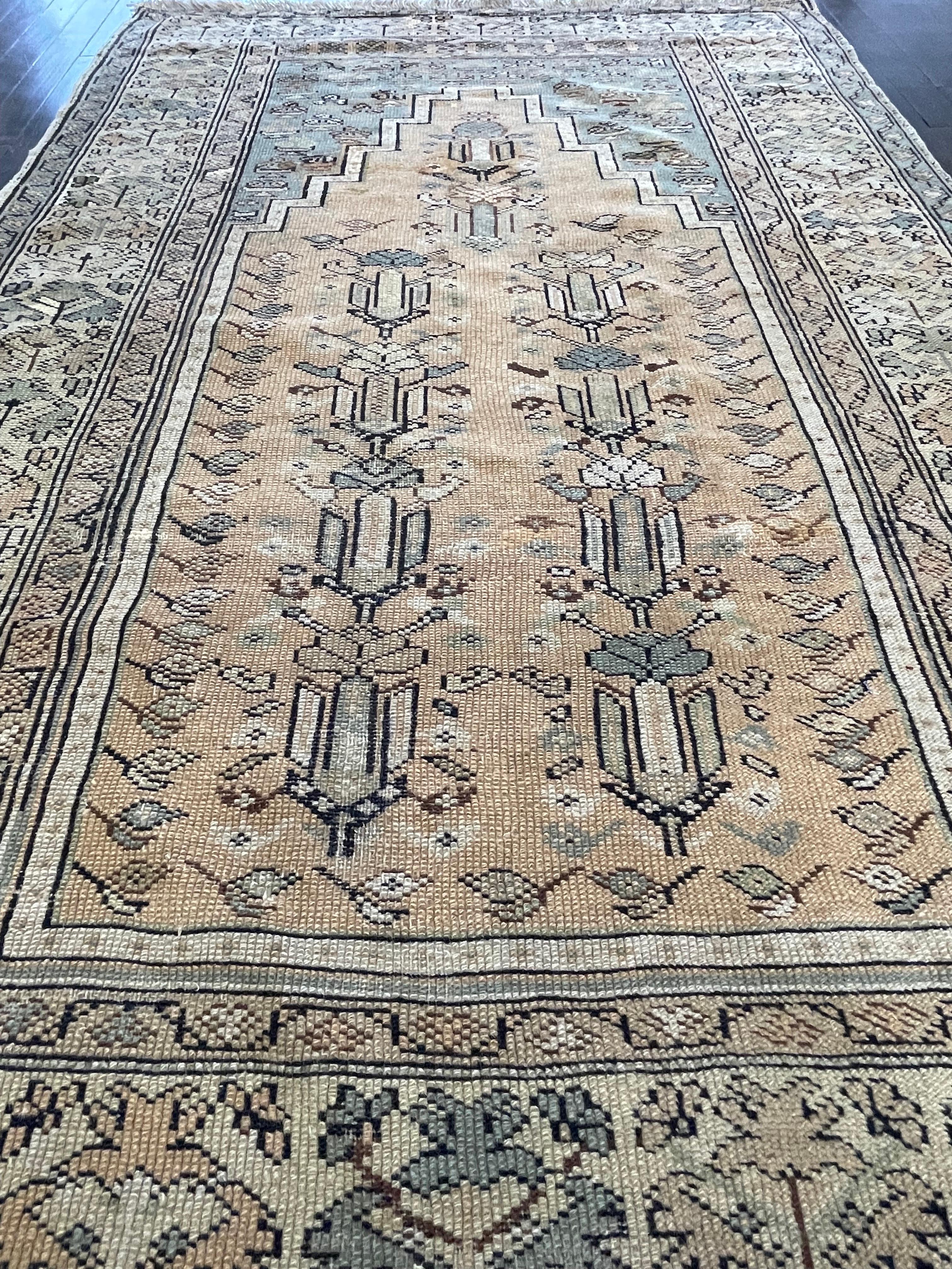 Vegetable Dyed Antique Turkish Anatolian Kirshehir Rug Circa 1900 For Sale