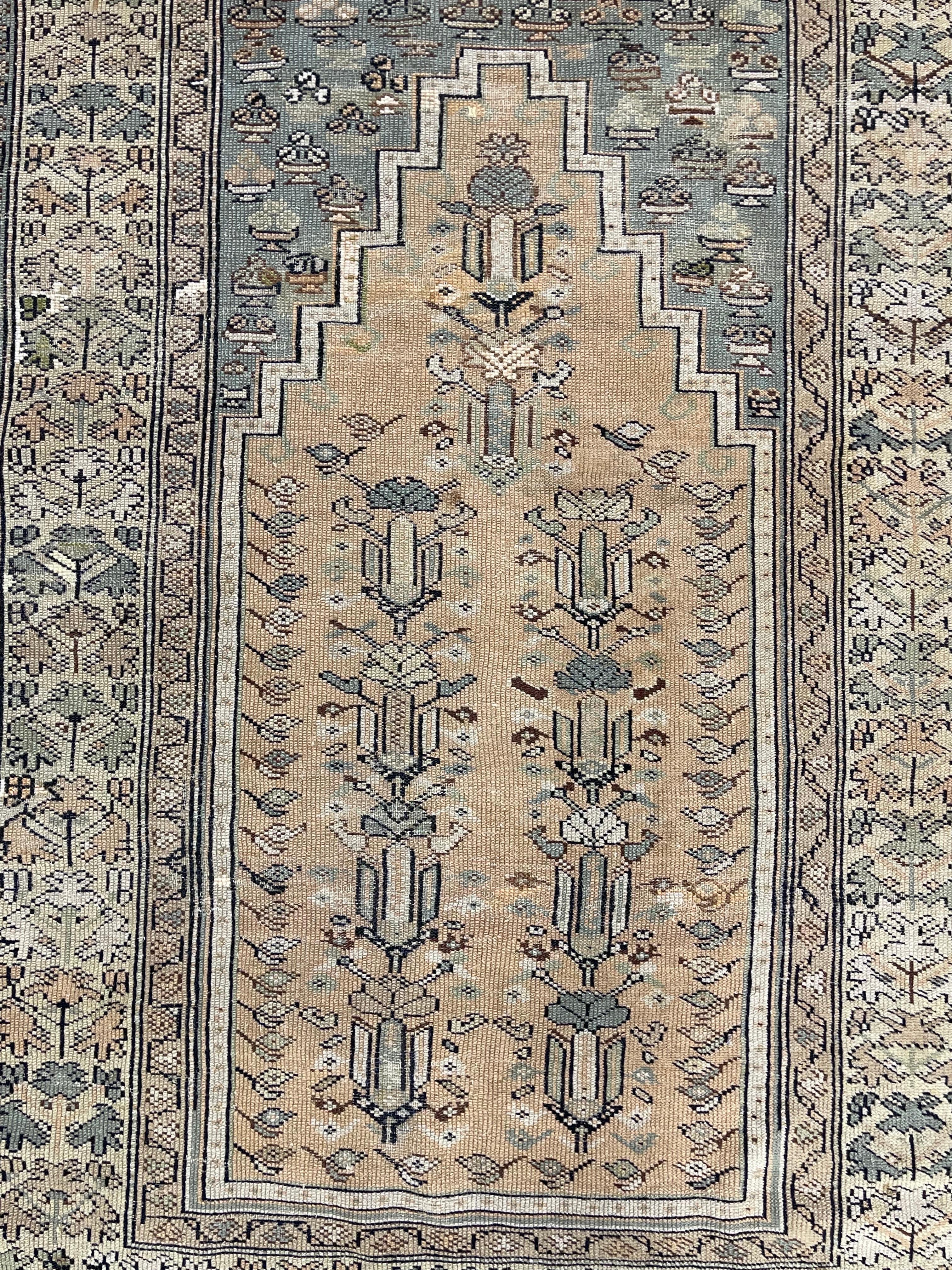 Antique Turkish Anatolian Kirshehir Rug Circa 1900 In Good Condition For Sale In Morton Grove, IL