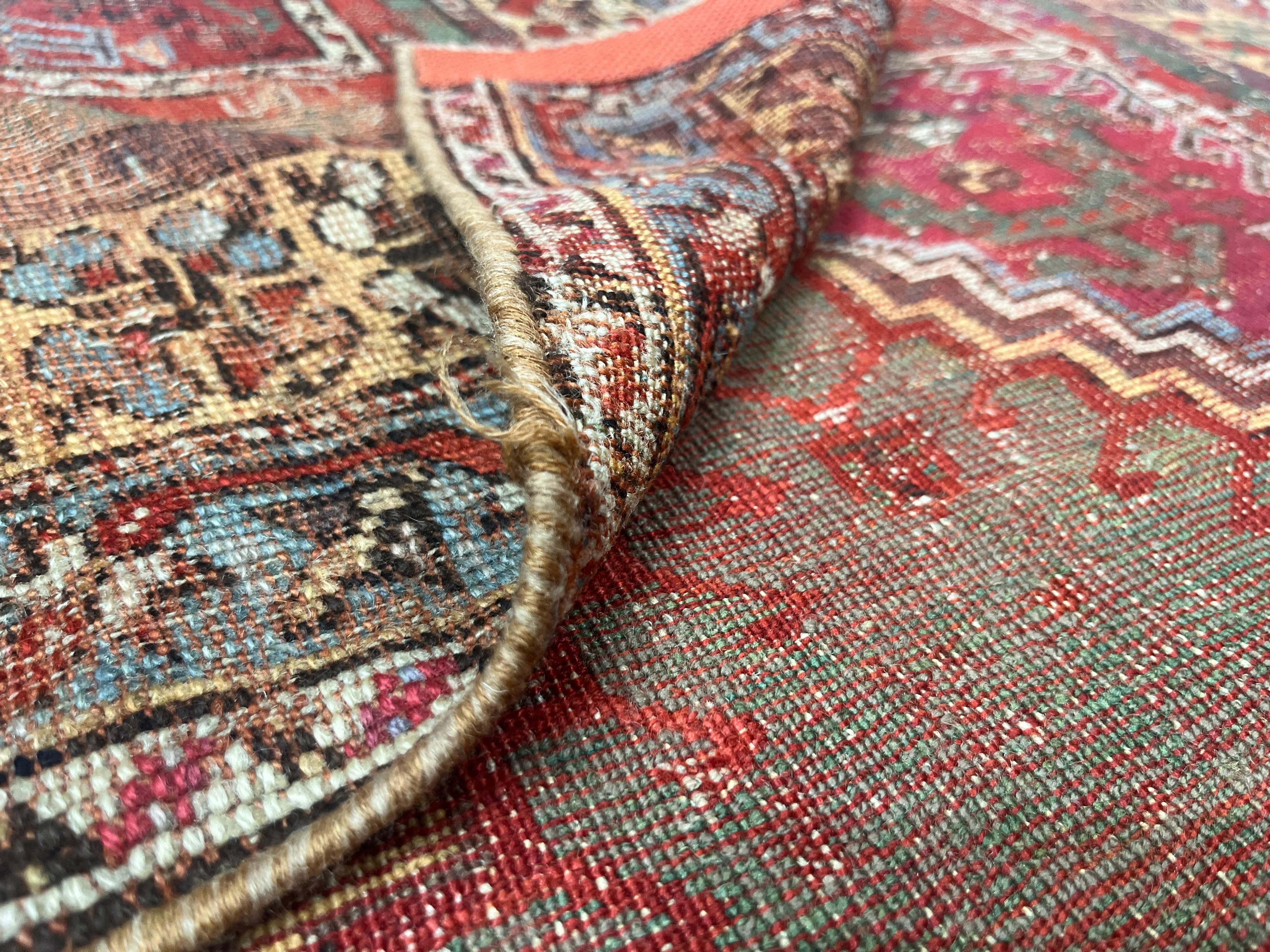 Antiker türkischer anatolischer Teppich 3'9