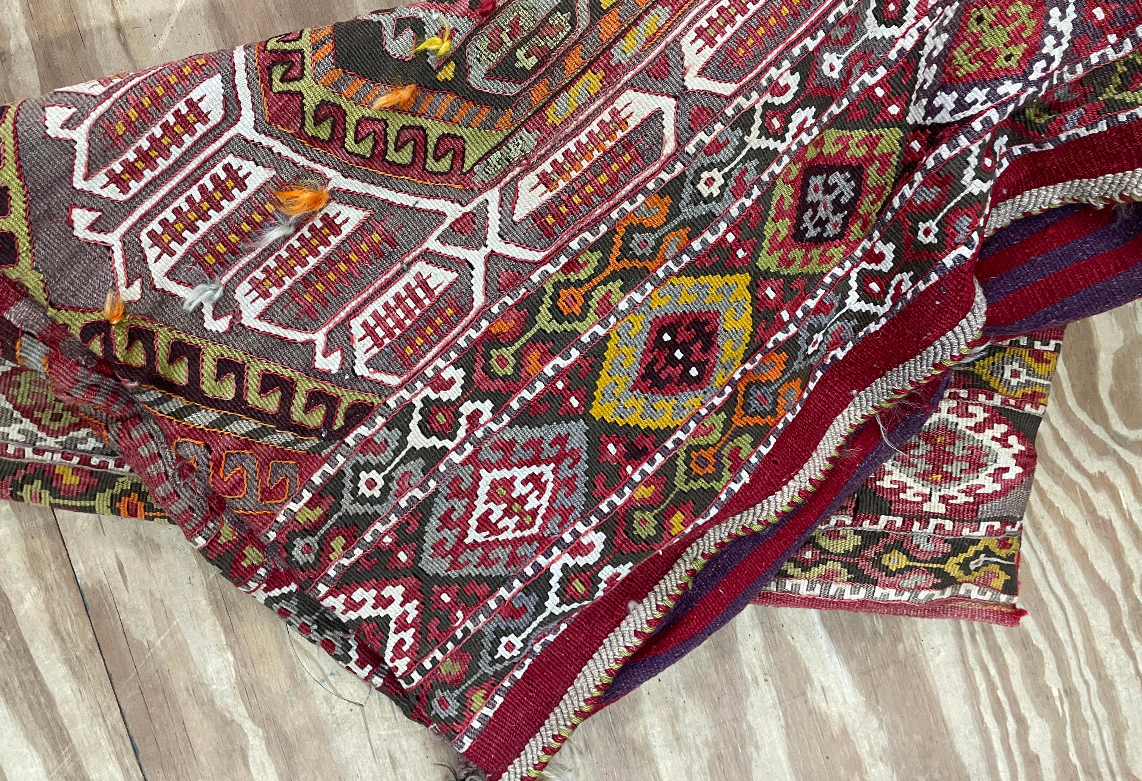 Antique Turkish Anatolian Saddle Bag In Excellent Condition For Sale In Evanston, IL