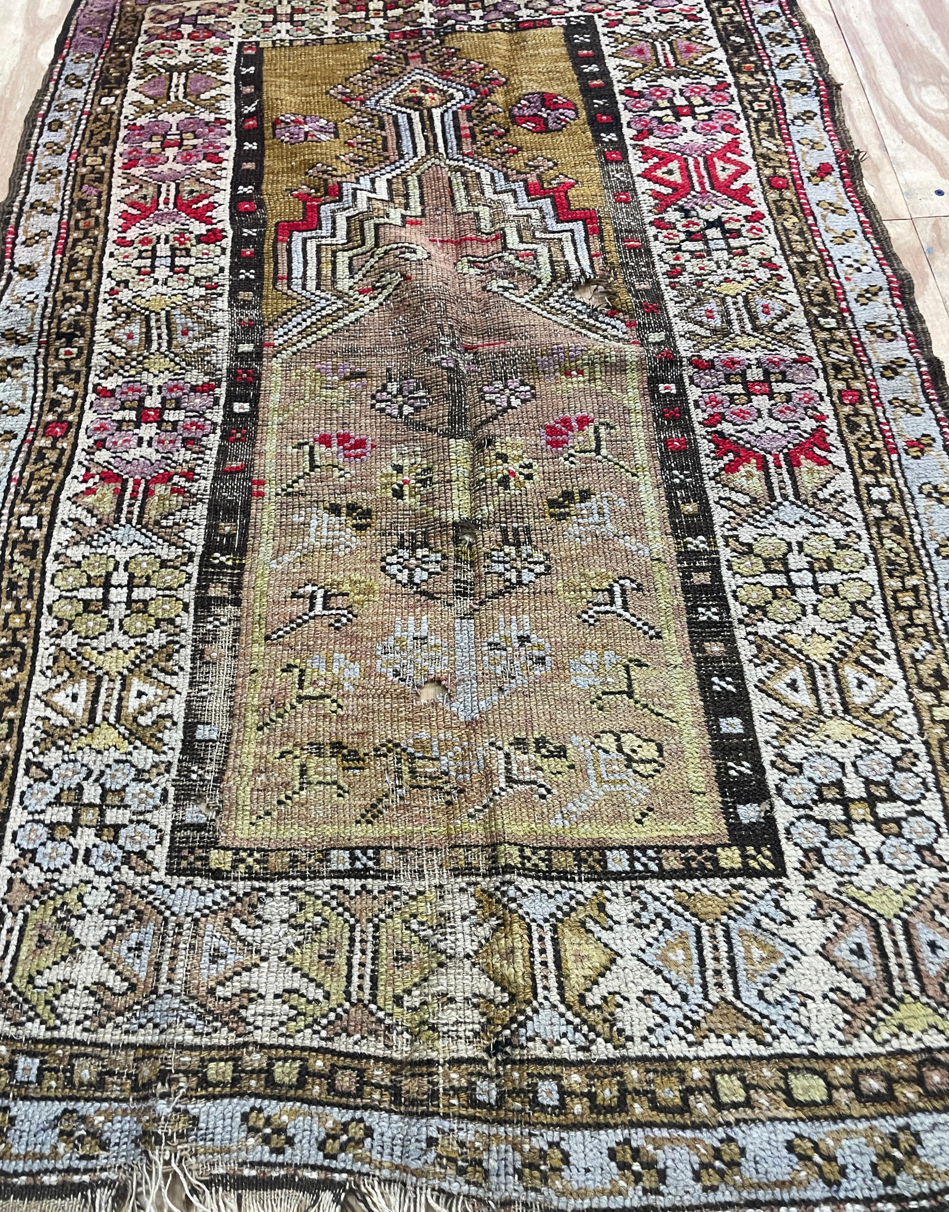 Antique Turkish Anatolian Tree of life and prayer Rug As Is 2