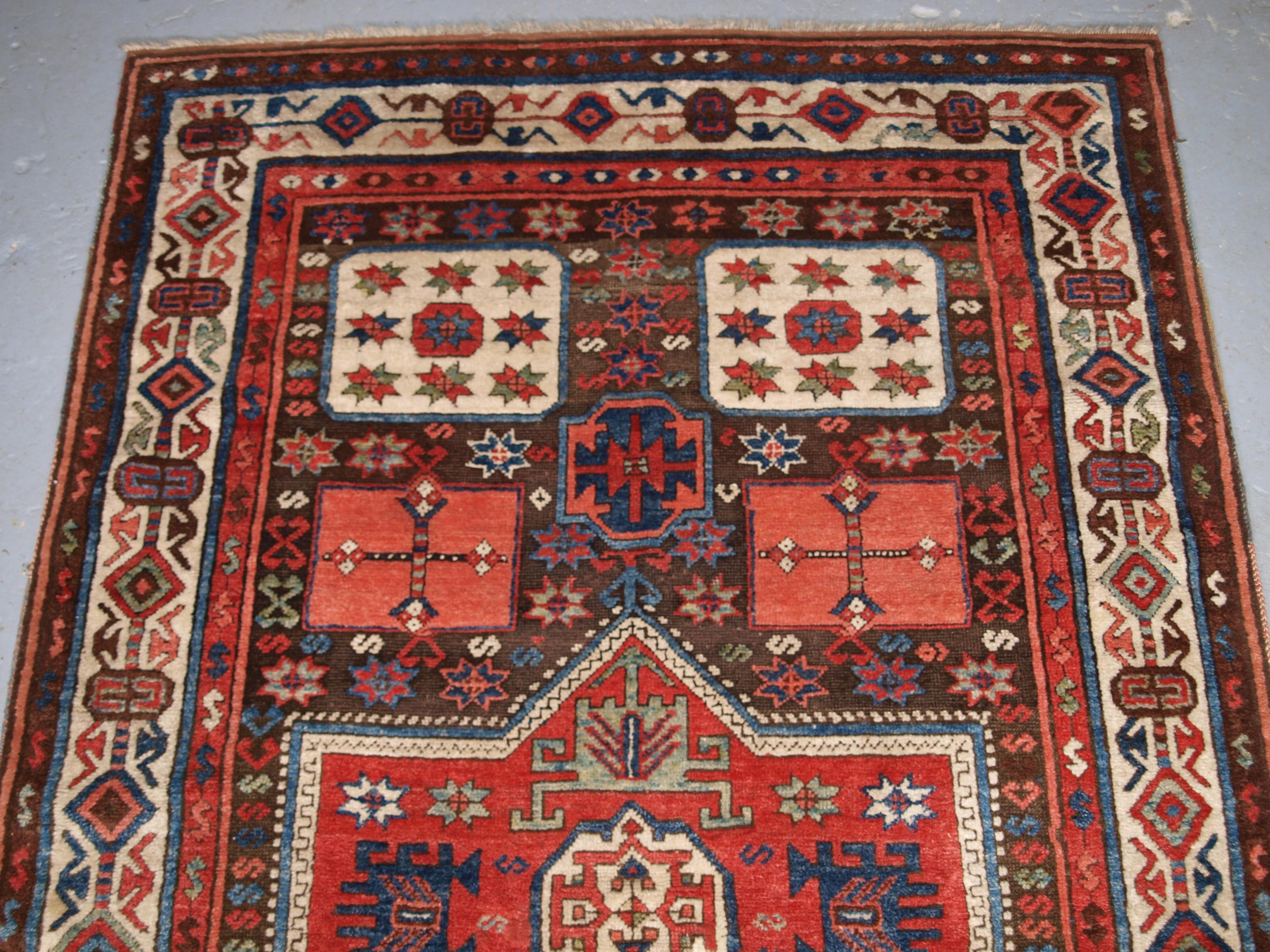 Georgien Ancien tapis turc antique d'antiquités au design rare en vente