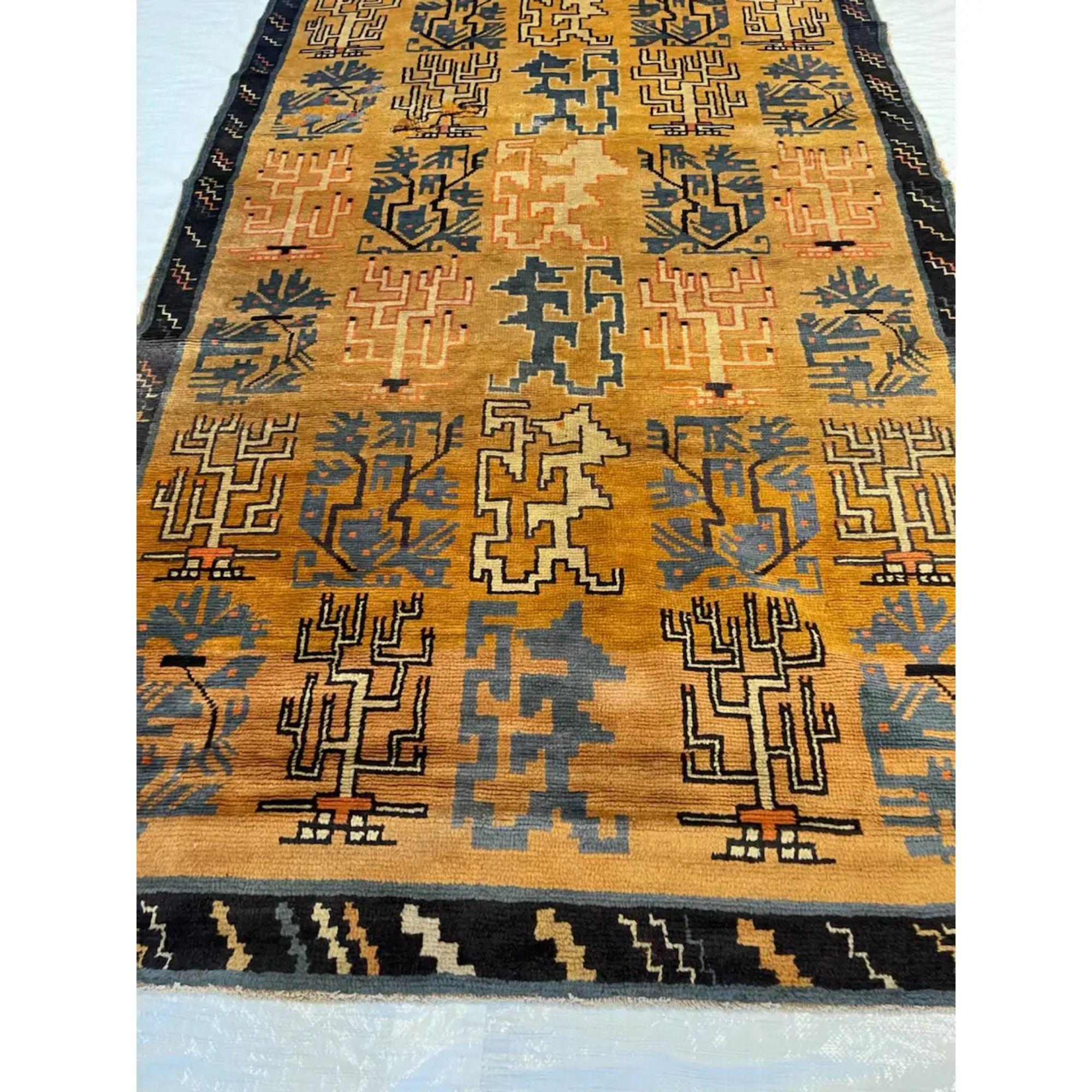 Ancien tapis turc Art Deco 9'0'' X 5'6'', authentique et vintage avec un design inhabituel et datant du début du 19ème siècle avec de la laine sur une base de coton et des teintures végétales.