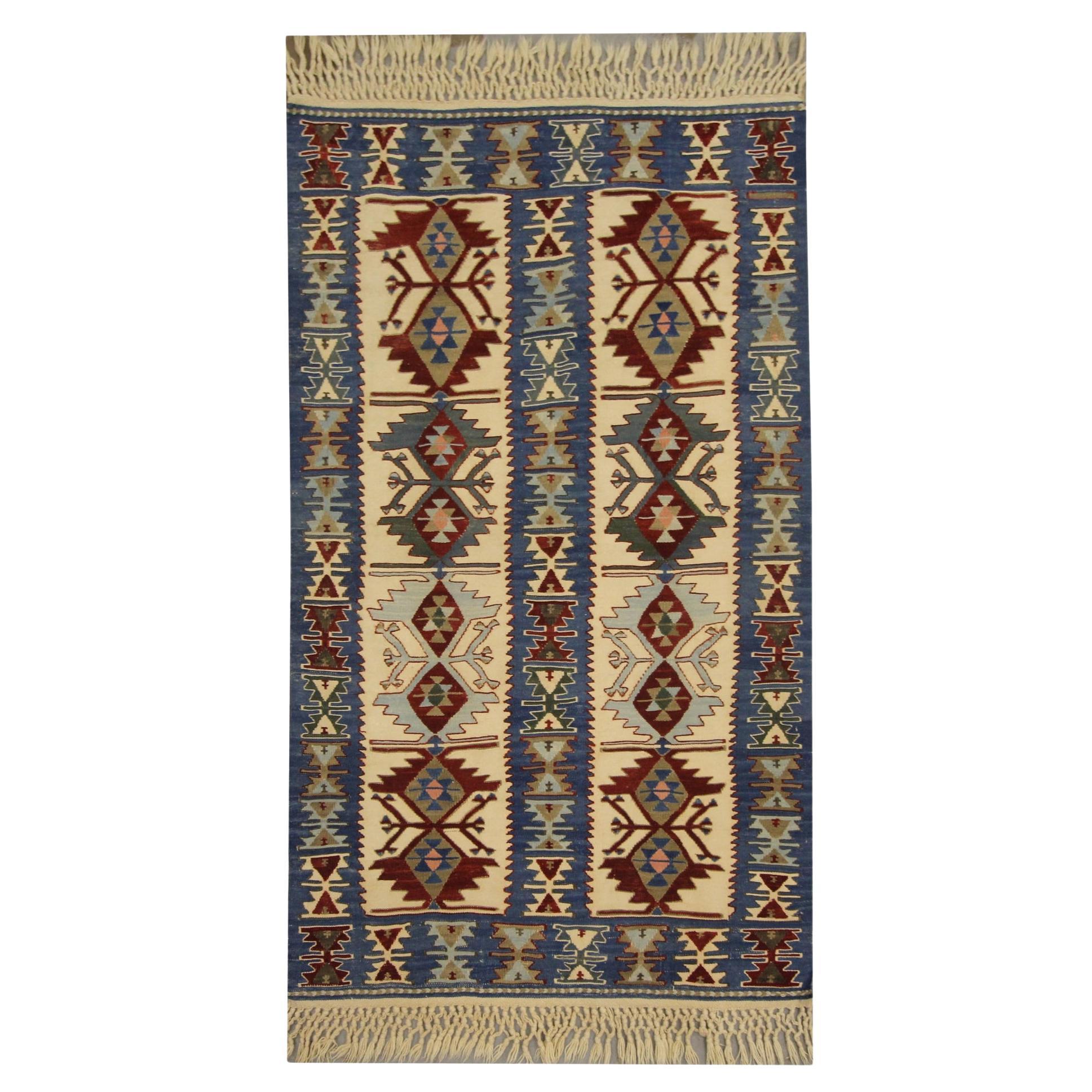 Antiker türkischer blauer Kilim-Teppich, geometrischer Flachgewebe-Teppich aus Wolle 90 x 142 cm