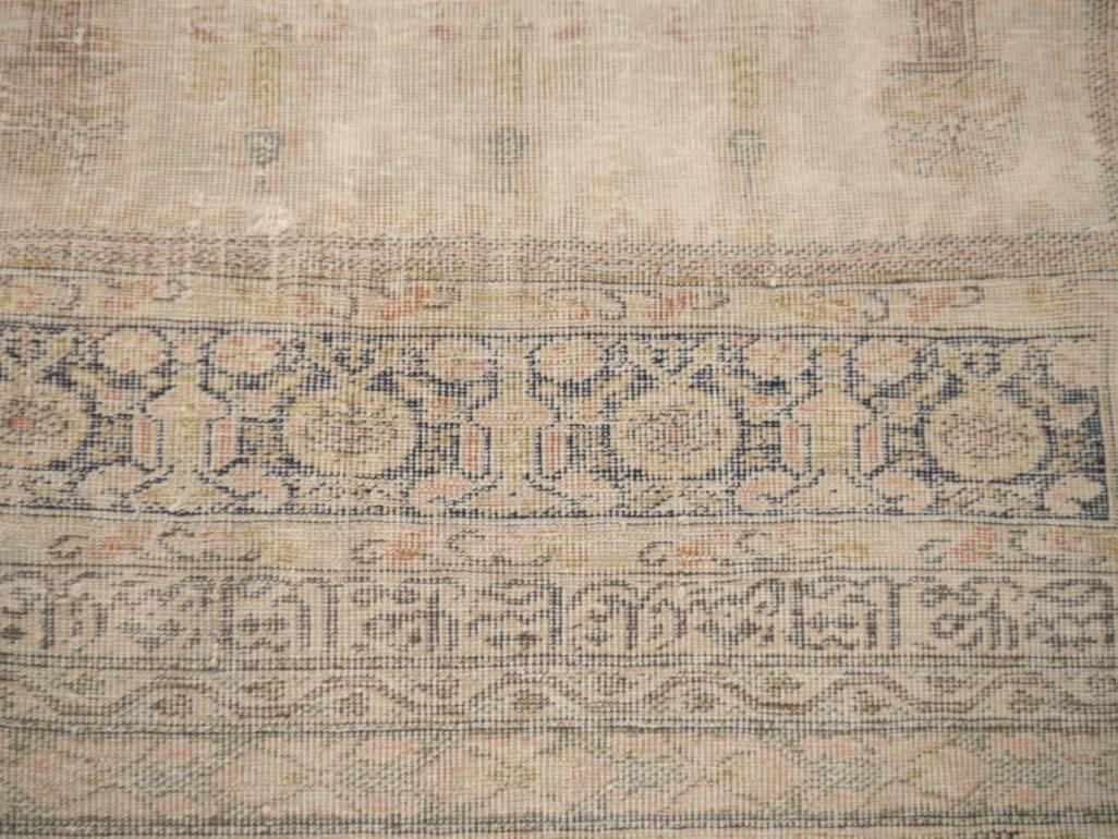 Antique Turkish Distressed Bandirma Silk Prayer Rug In Fair Condition In Lohr, Bavaria, DE