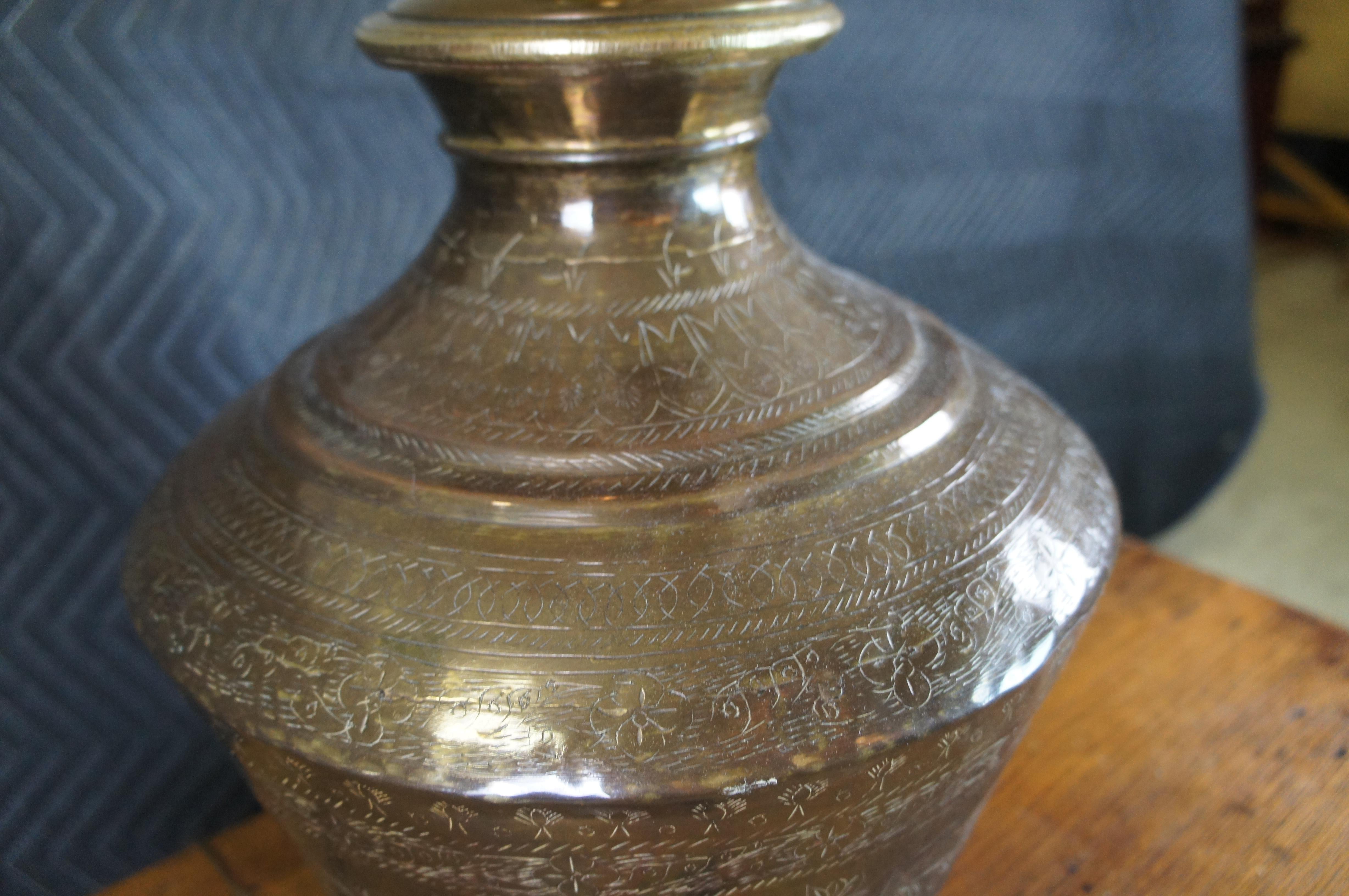Antique Turkish Floral Bird Etched Dovetailed Brass Vase Urn Table Lamp 26