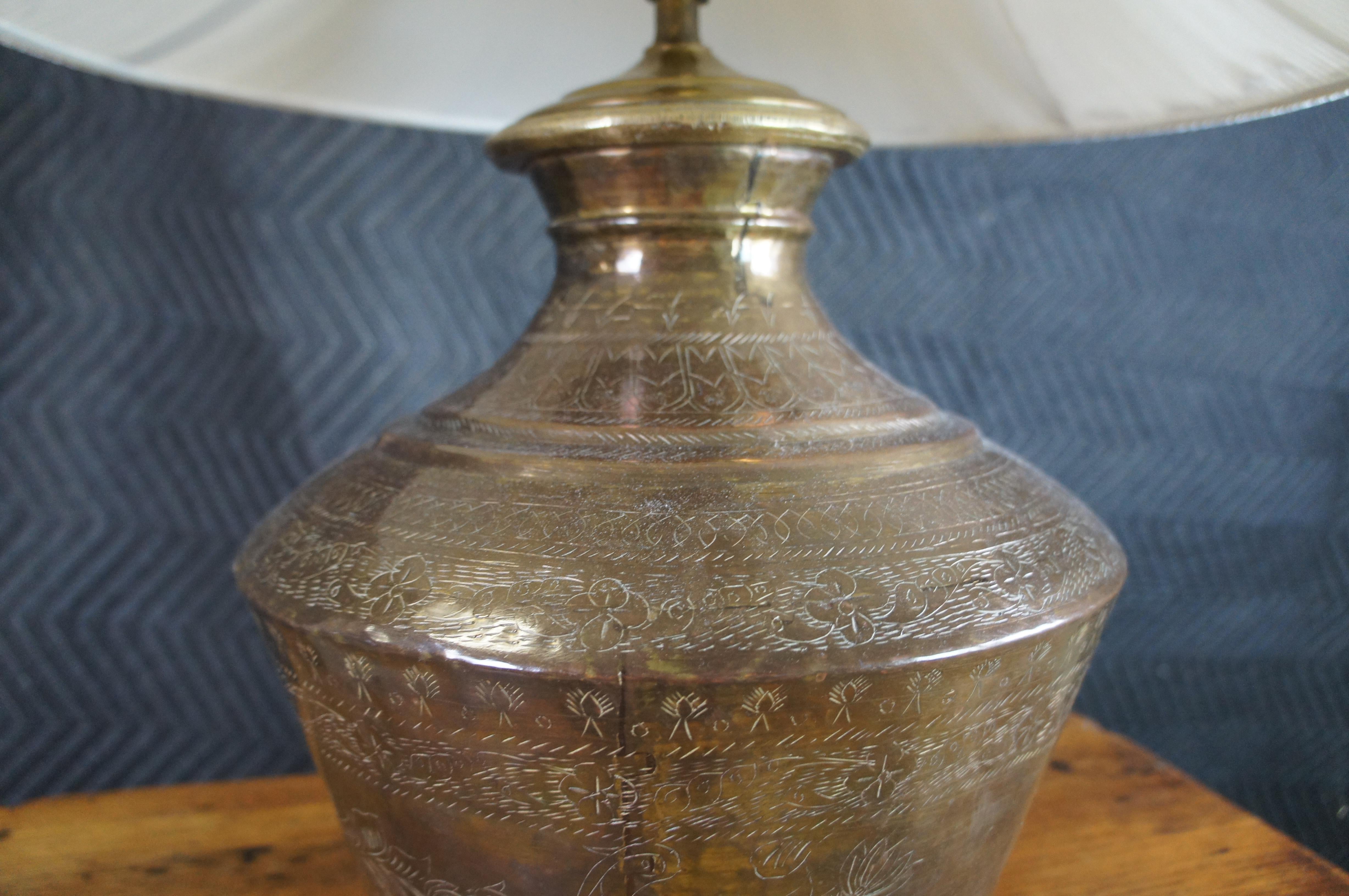 20th Century Antique Turkish Floral Bird Etched Dovetailed Brass Vase Urn Table Lamp 26