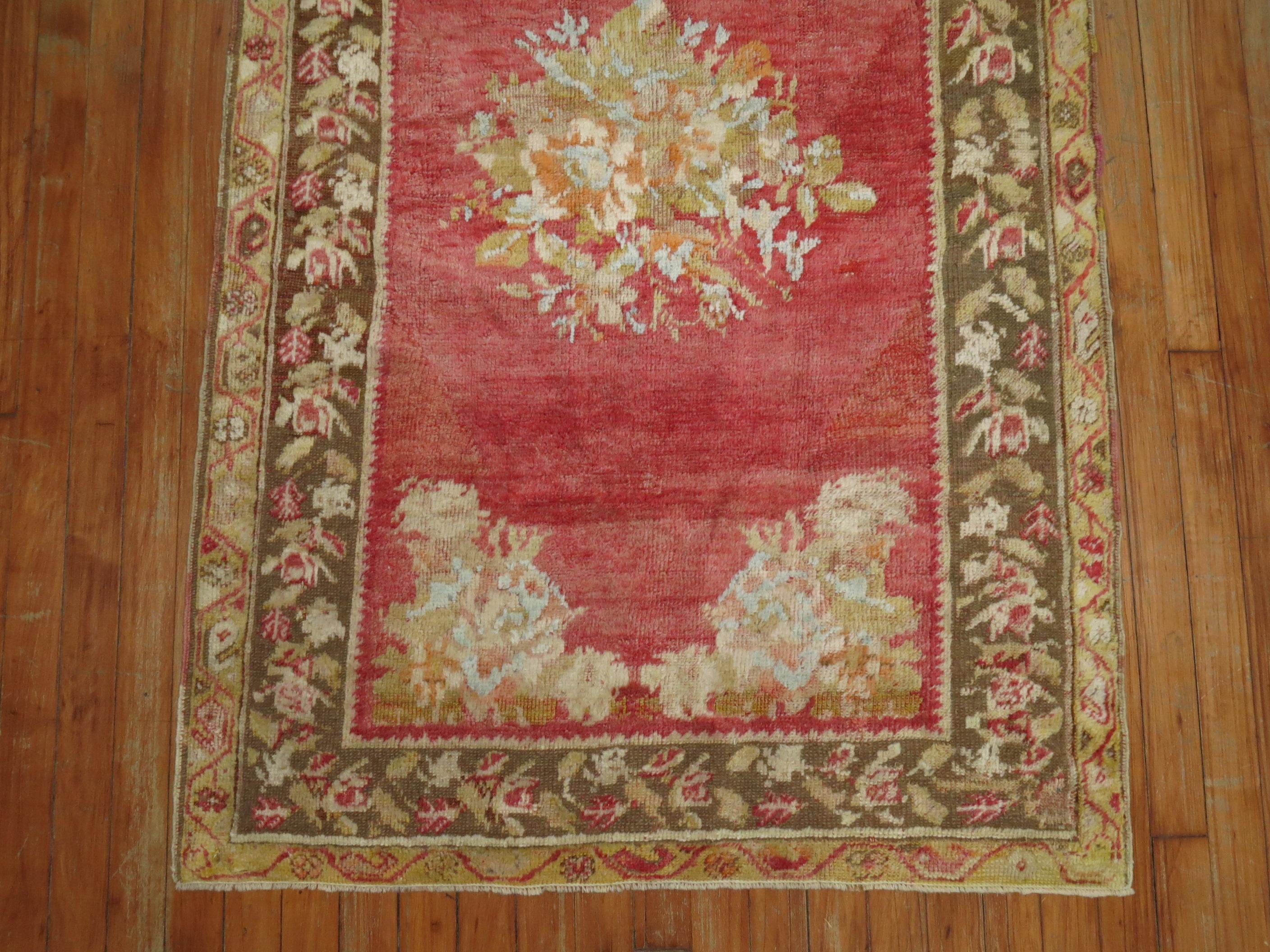 Turc Tapis Ghiordes turc ancien à fleurs de la collection Zabihi en vente