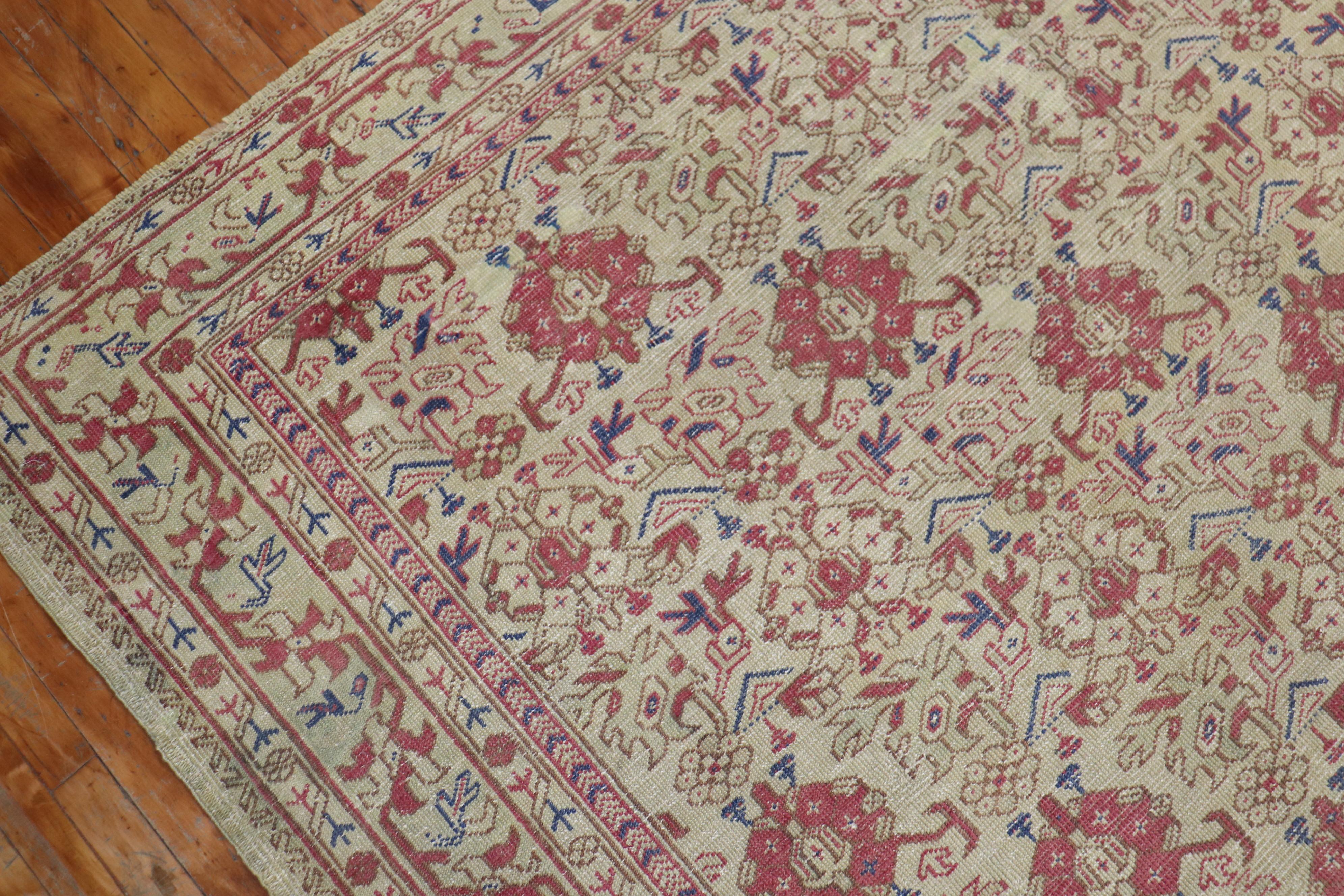 Antiker türkischer Ghiordes-Teppich (20. Jahrhundert) im Angebot