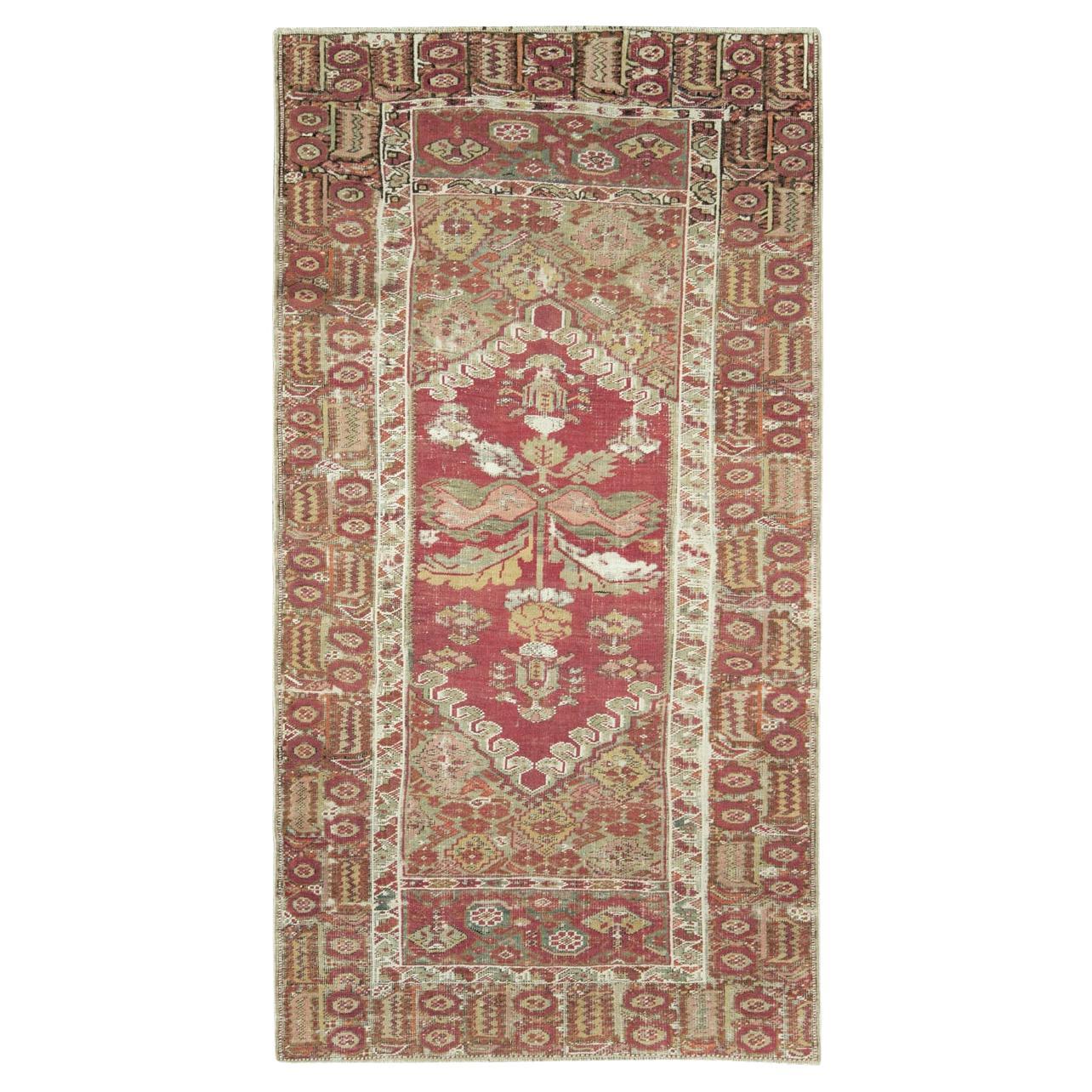 Tappeto antico turco Ghourdes