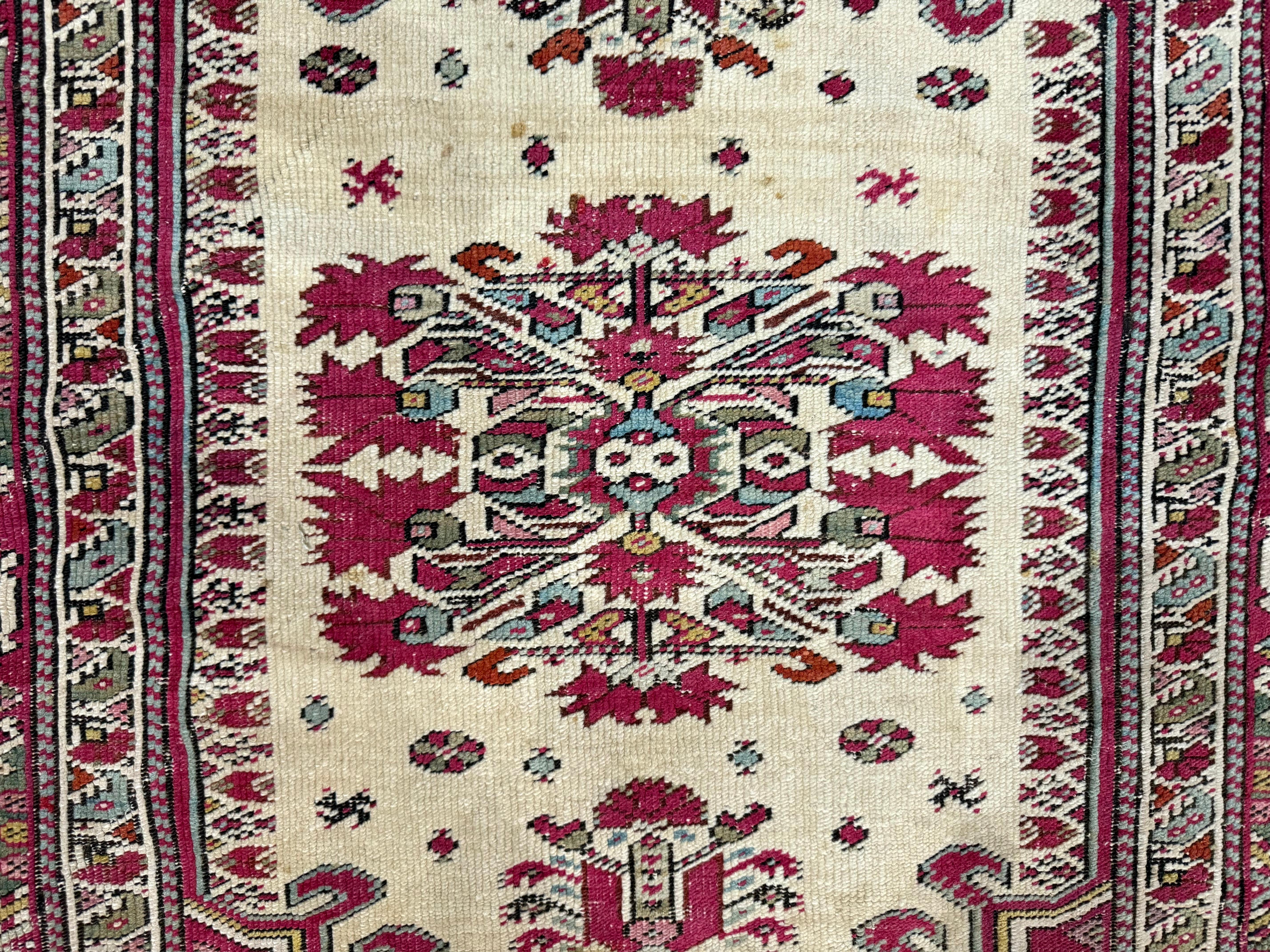 Antique Turkish Giordes Wool Rug 4'1