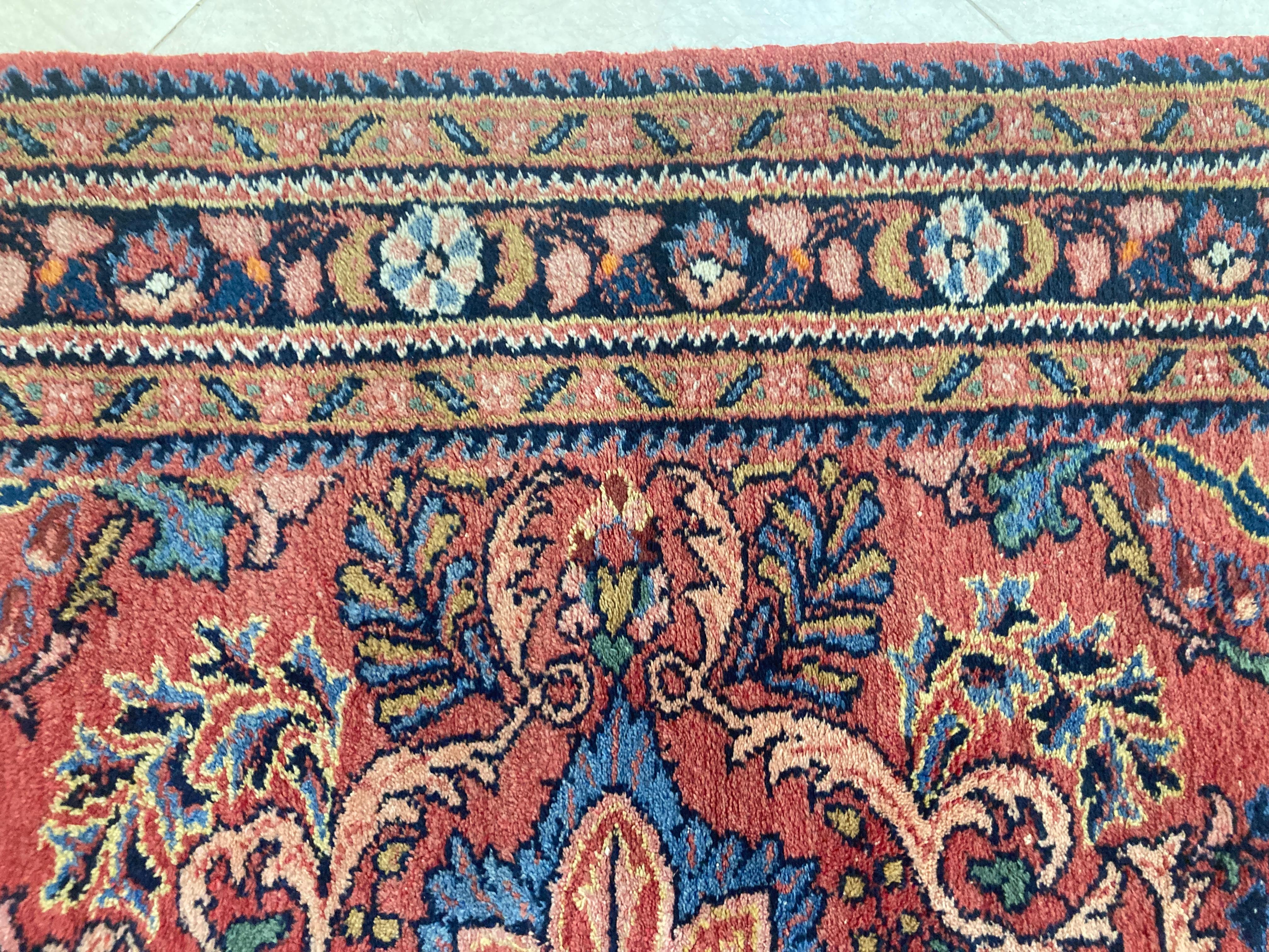 Antiker türkischer handgeknüpfter ethnischer Teppich, 1940 (Wolle) im Angebot