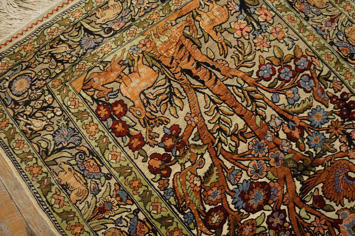 Mid  20th Century Silk Turkish Hereke Carpet ( 2' x 3' - 60 x 90 cm ) For Sale 6
