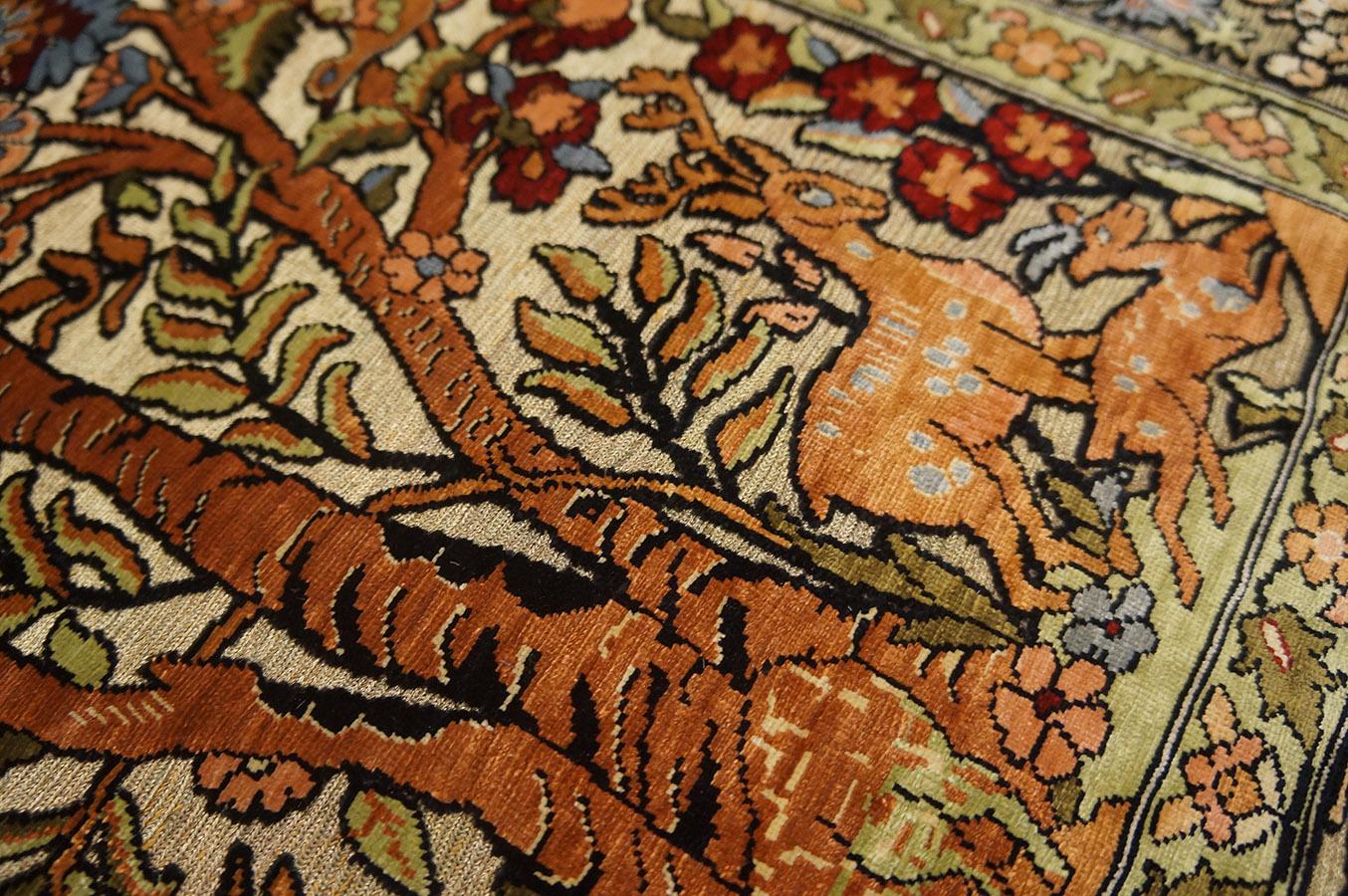 Mid  20th Century Silk Turkish Hereke Carpet ( 2' x 3' - 60 x 90 cm ) For Sale 1