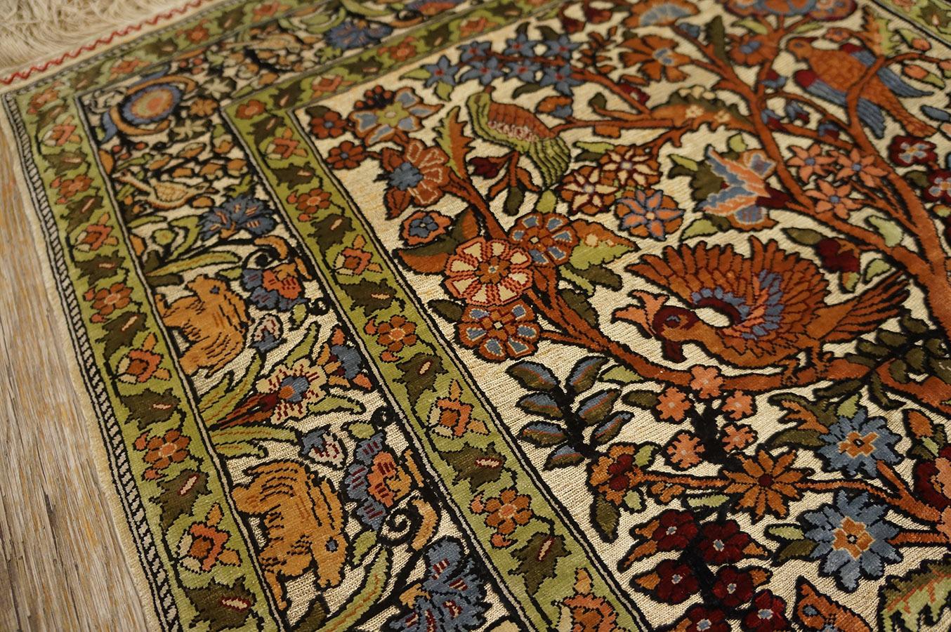 Mid  20th Century Silk Turkish Hereke Carpet ( 2' x 3' - 60 x 90 cm ) For Sale 3