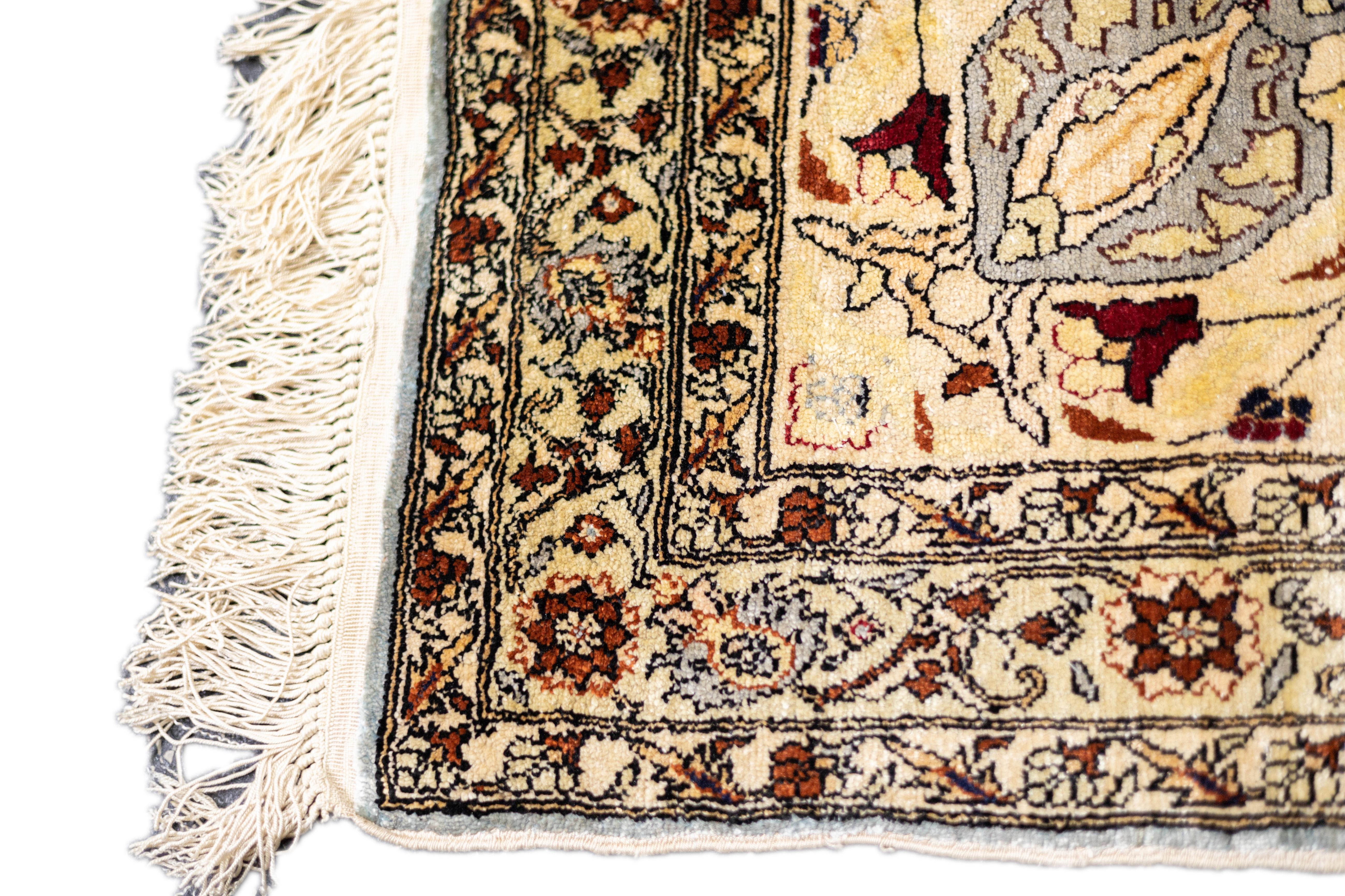 Soie Tapis antique turc Hereke 6'10