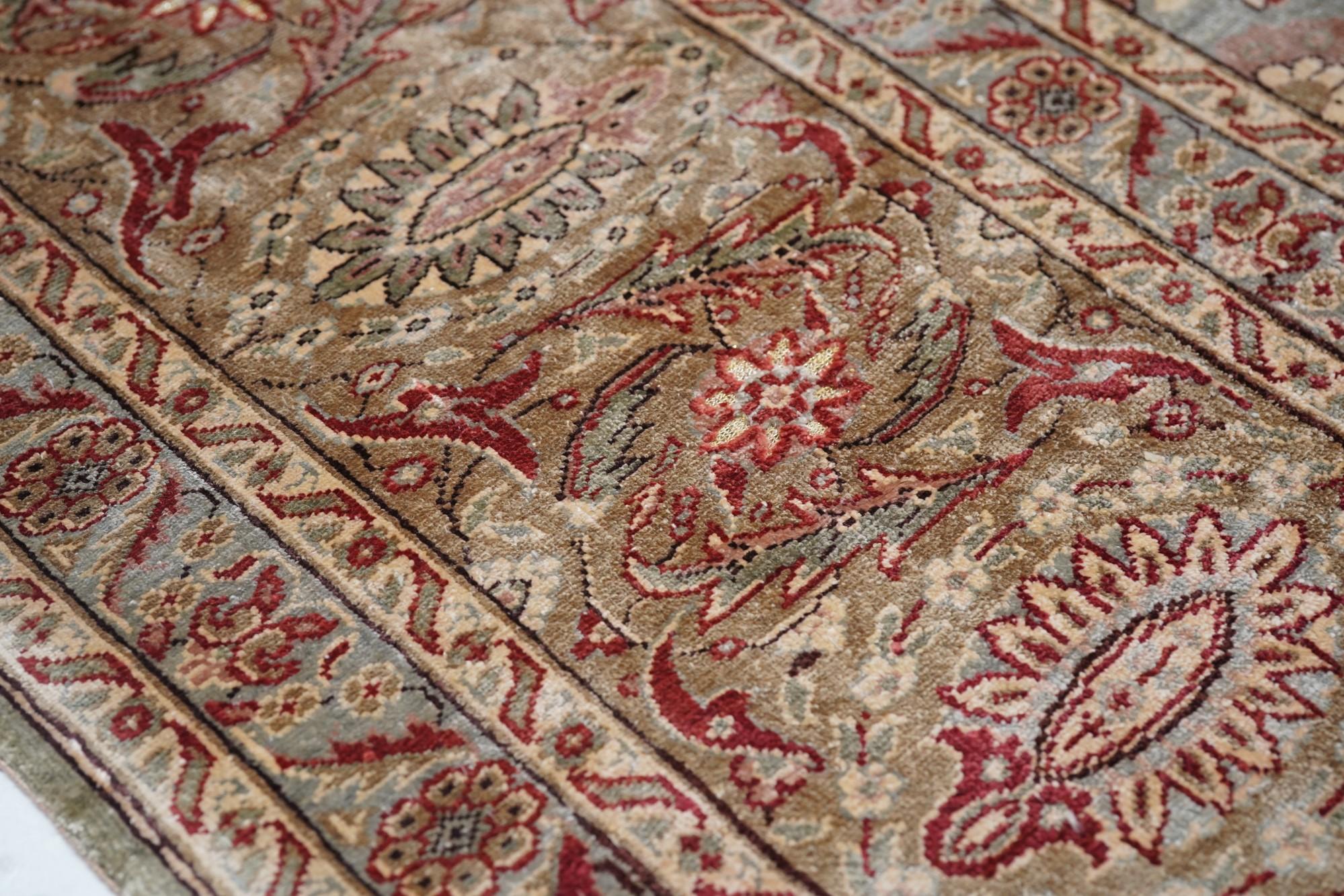Early 20th Century Antique Turkish Hereke Rug 6'7'' x 9'10'' For Sale