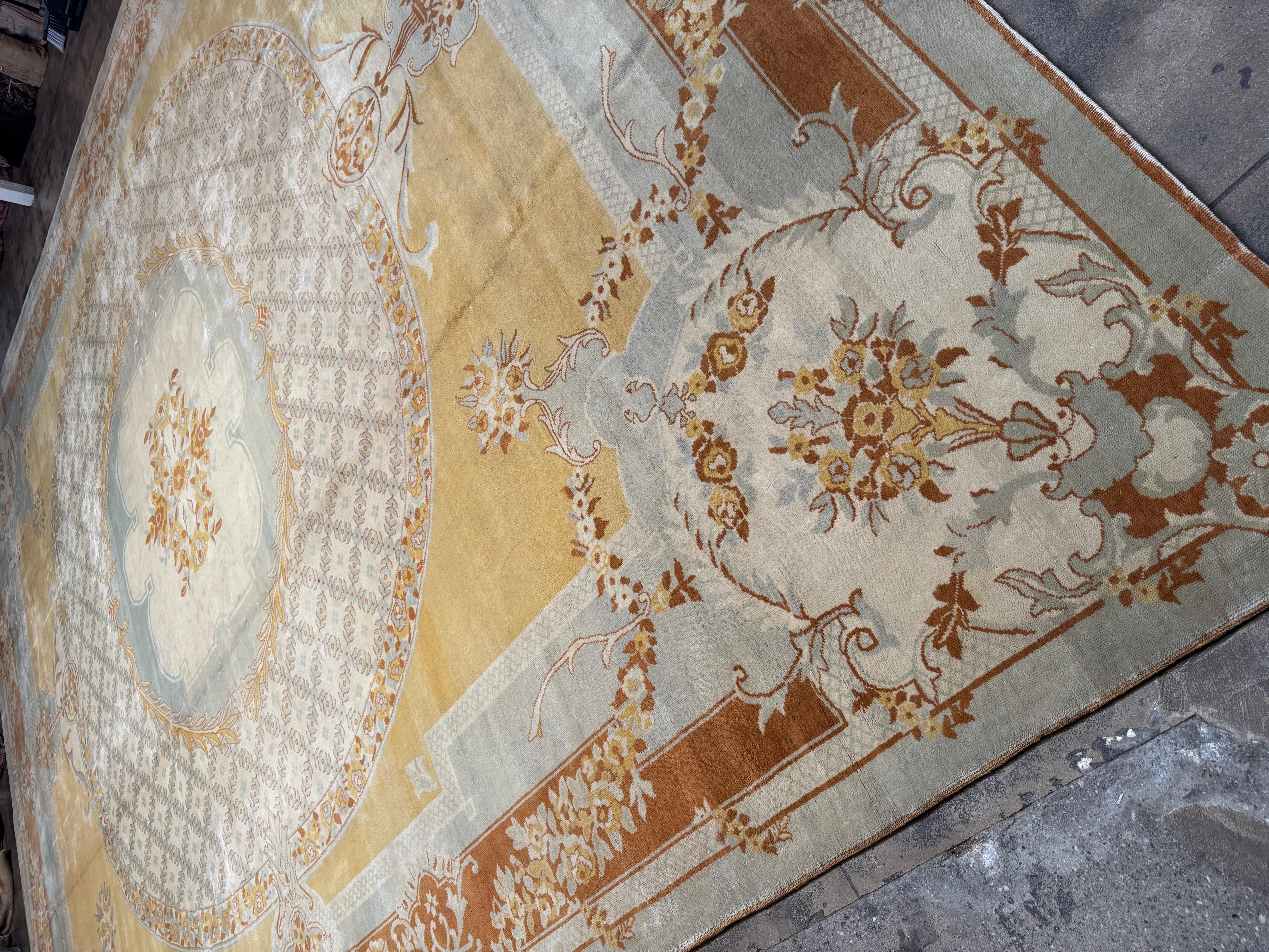 Aubusson Tappeto antico turco Hereke in vendita