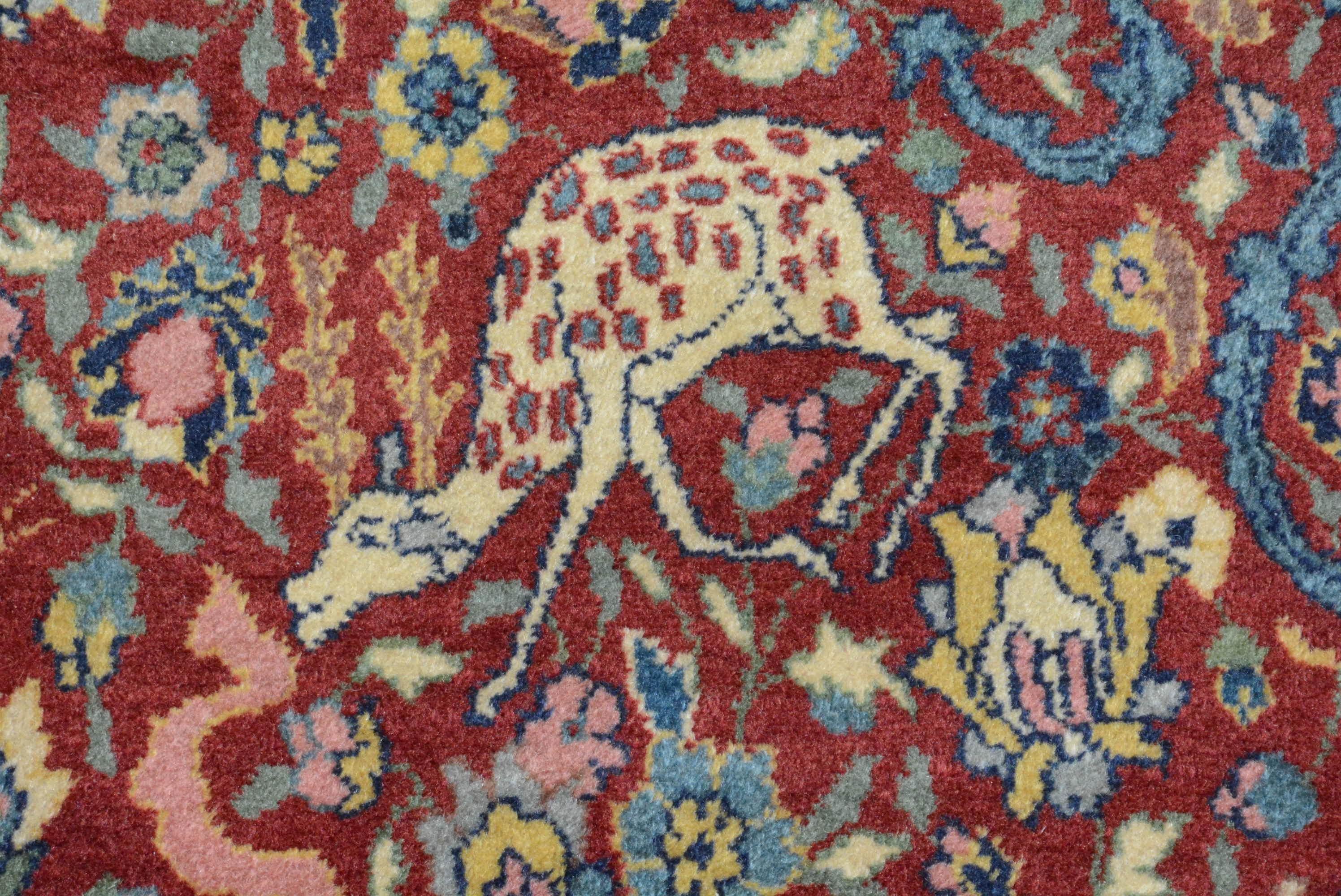 Antiker türkischer Hereke-Teppich im Zustand „Hervorragend“ im Angebot in Closter, NJ