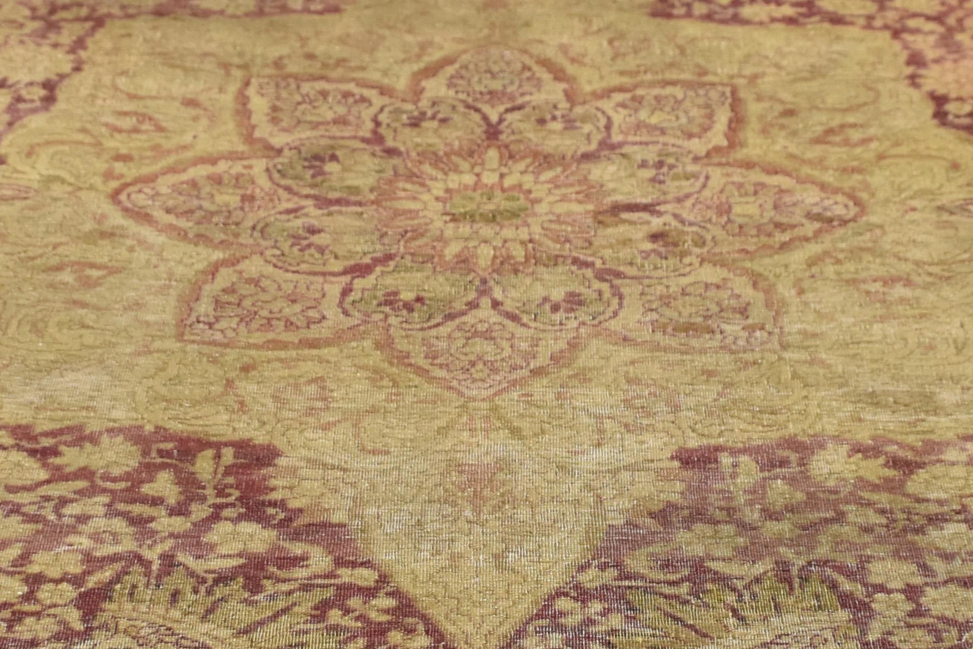 XIX secolo Tappeto antico turco Hereke con stile Art Nouveau in colori tenui in vendita