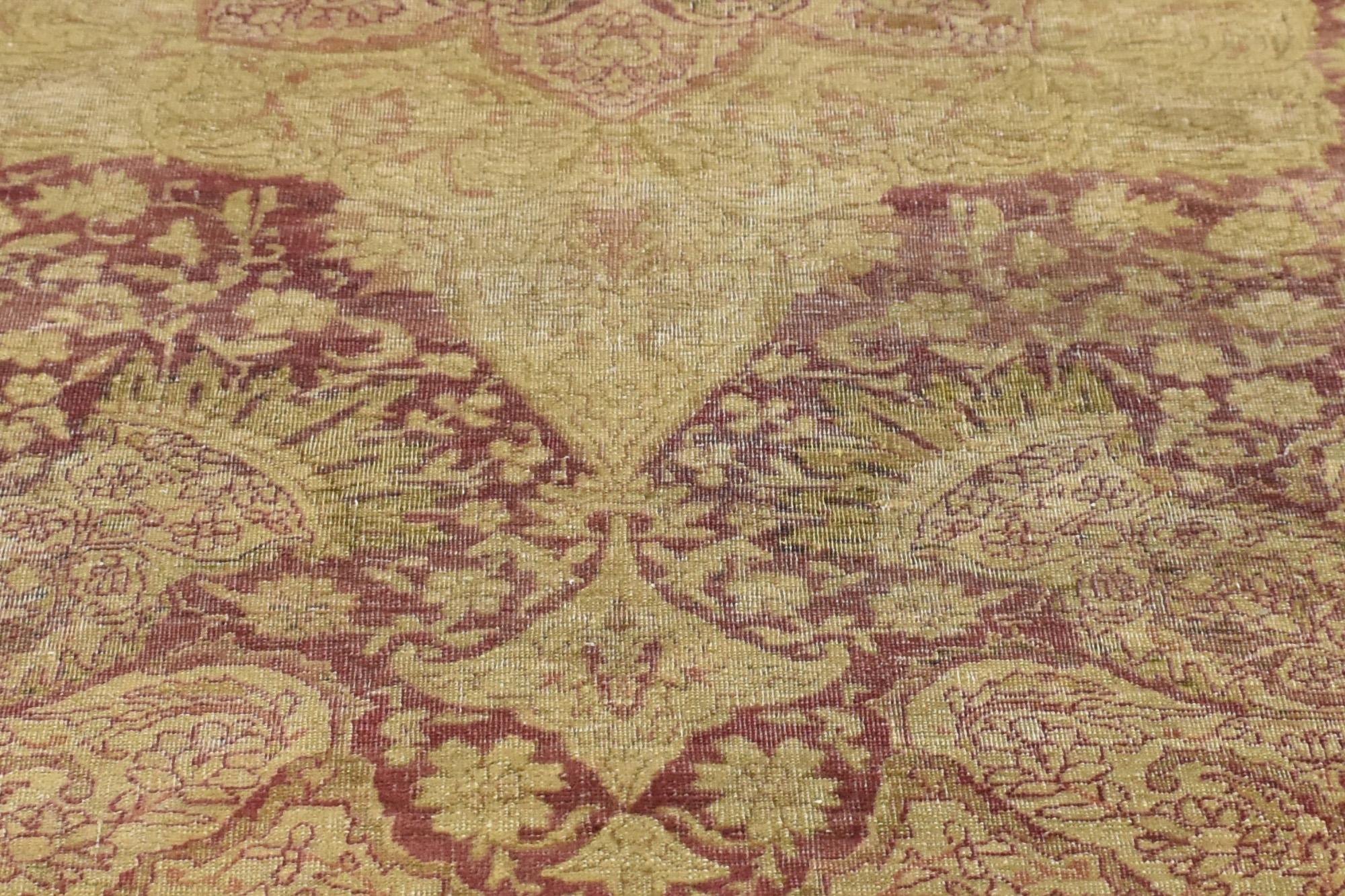 Lana Tappeto antico turco Hereke con stile Art Nouveau in colori tenui in vendita