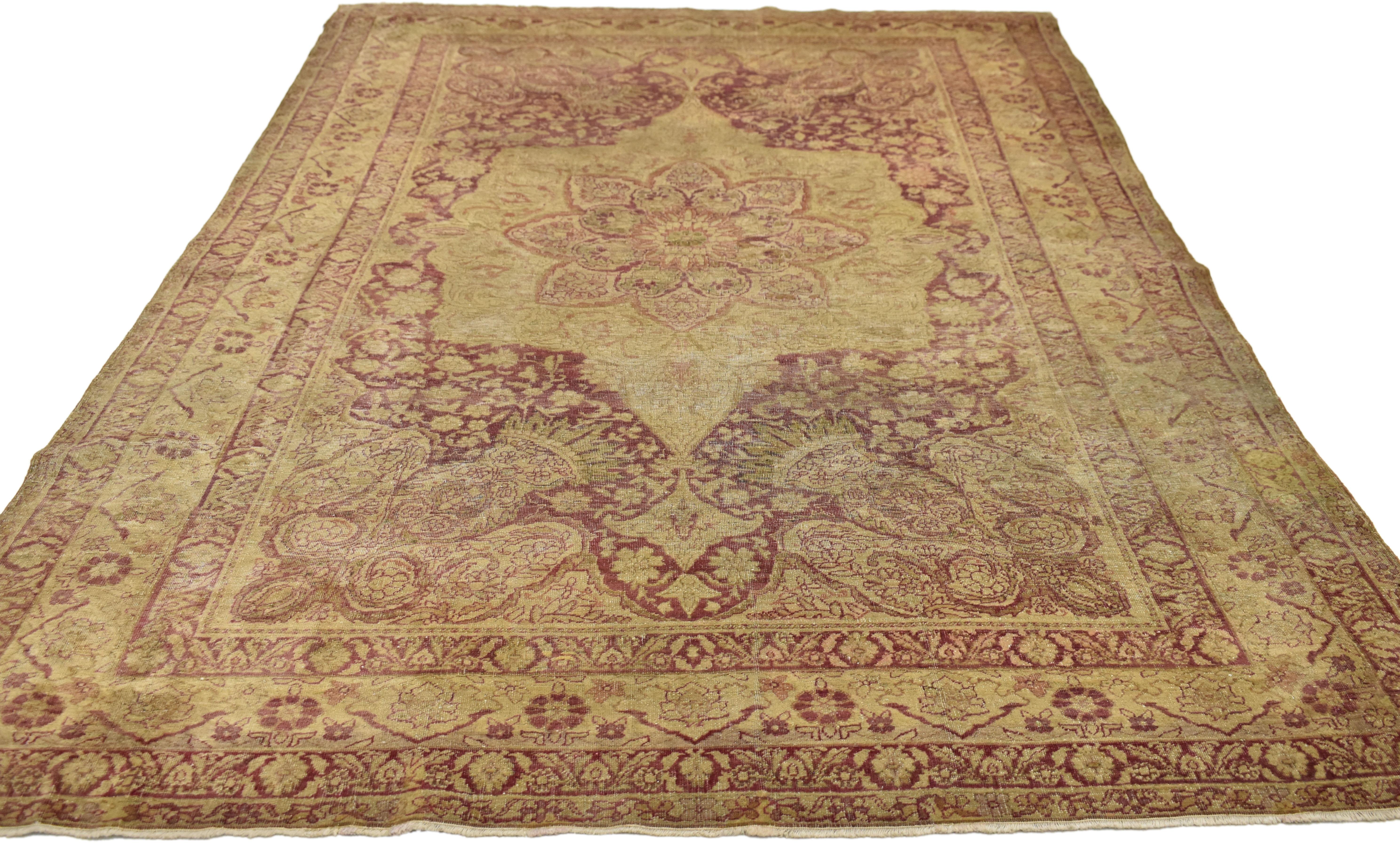 Kashan Tappeto antico turco Hereke con stile Art Nouveau in colori tenui in vendita
