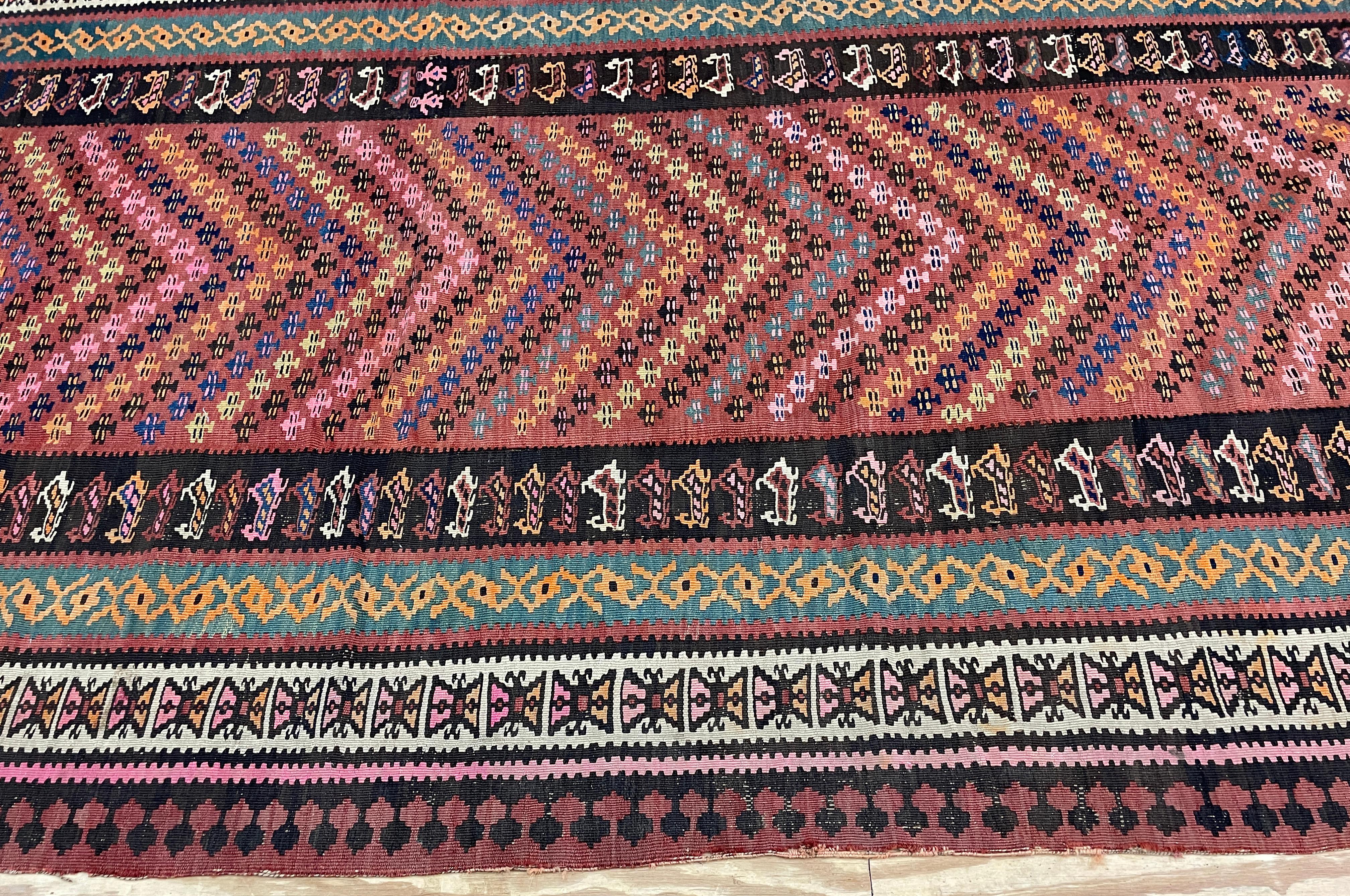 Antique Turkish Kilim Flat weave, c-1900's In Good Condition For Sale In Evanston, IL