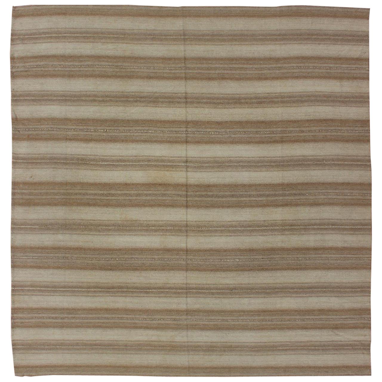 Kilim persiano antico a più pannelli con forma quadrata, in Taupe e Light Brown