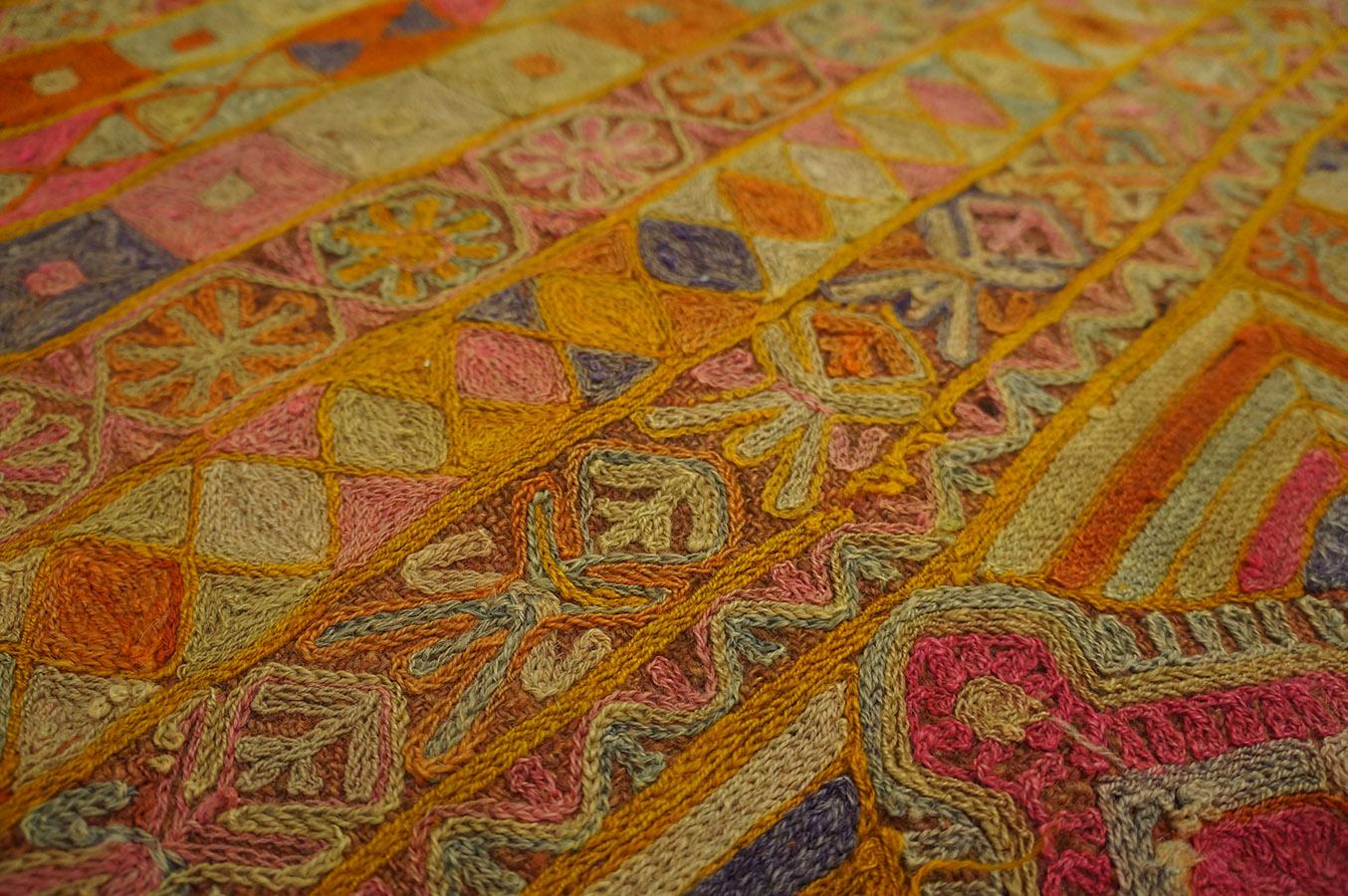 1970s Marsh Arab Embroidery ( 5' 3'' x 8' - 160 x 245 cm ) For Sale 2