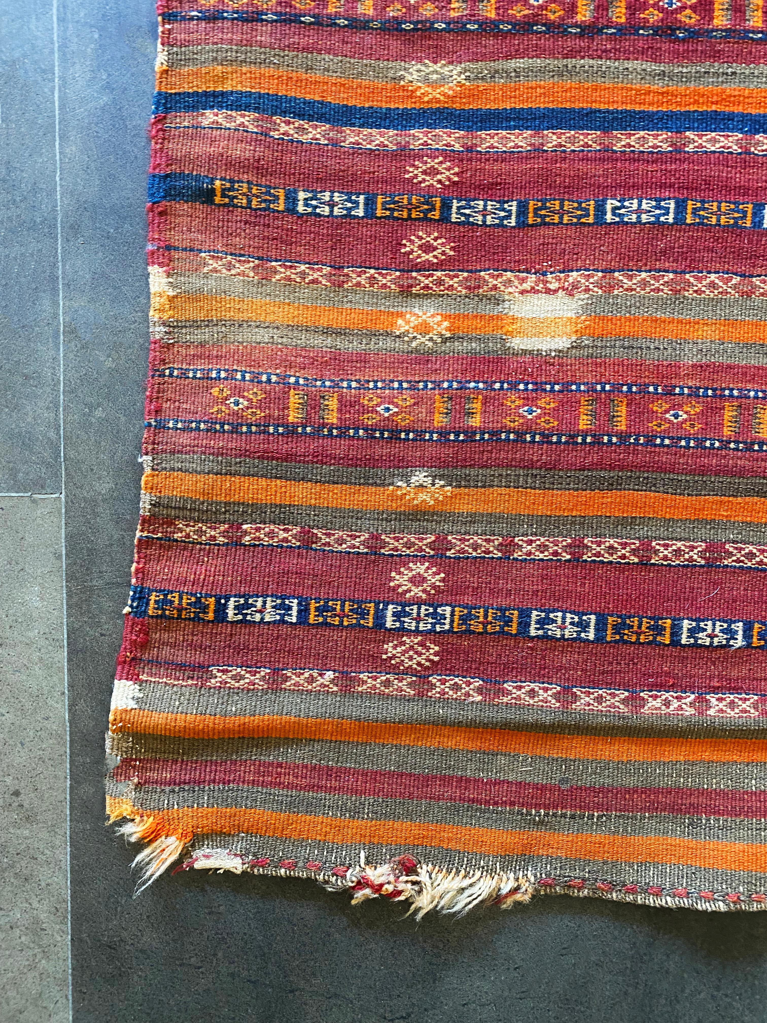 Antique Turkish Kilim Rug, Tribal Motifs, Striking Colour, Early 20th Century In Fair Condition For Sale In Jimbaran, Bali