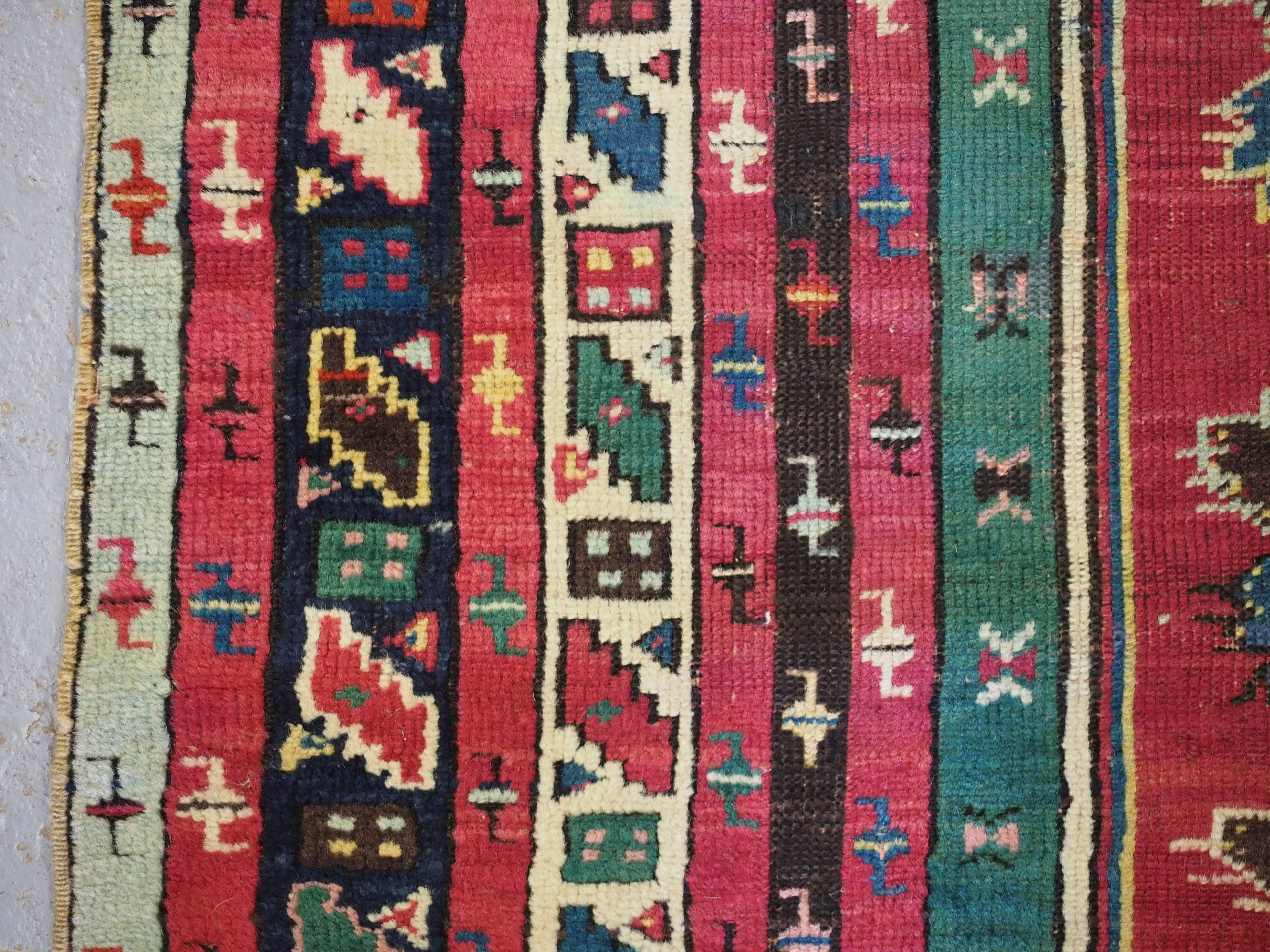 Antique Turkish Kirsehir Prayer Rug, Superb Colour, 2nd Half 19th Century For Sale 4