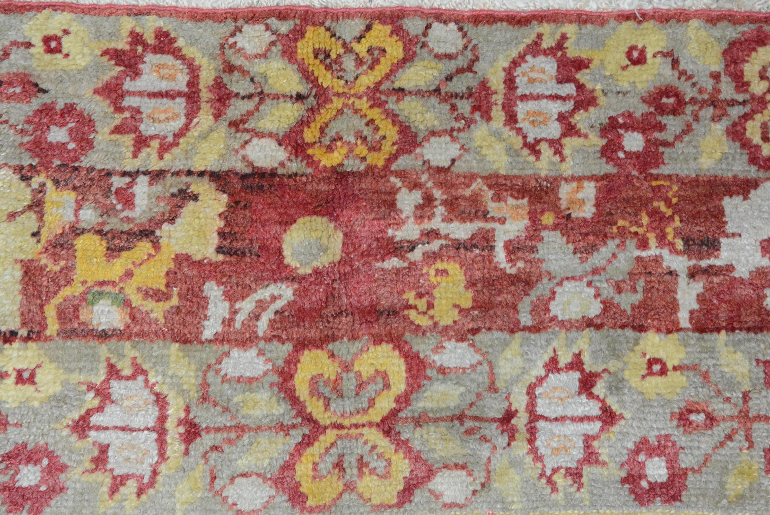 Antiker türkischer Kirshehir-Teppich (Türkisch) im Angebot