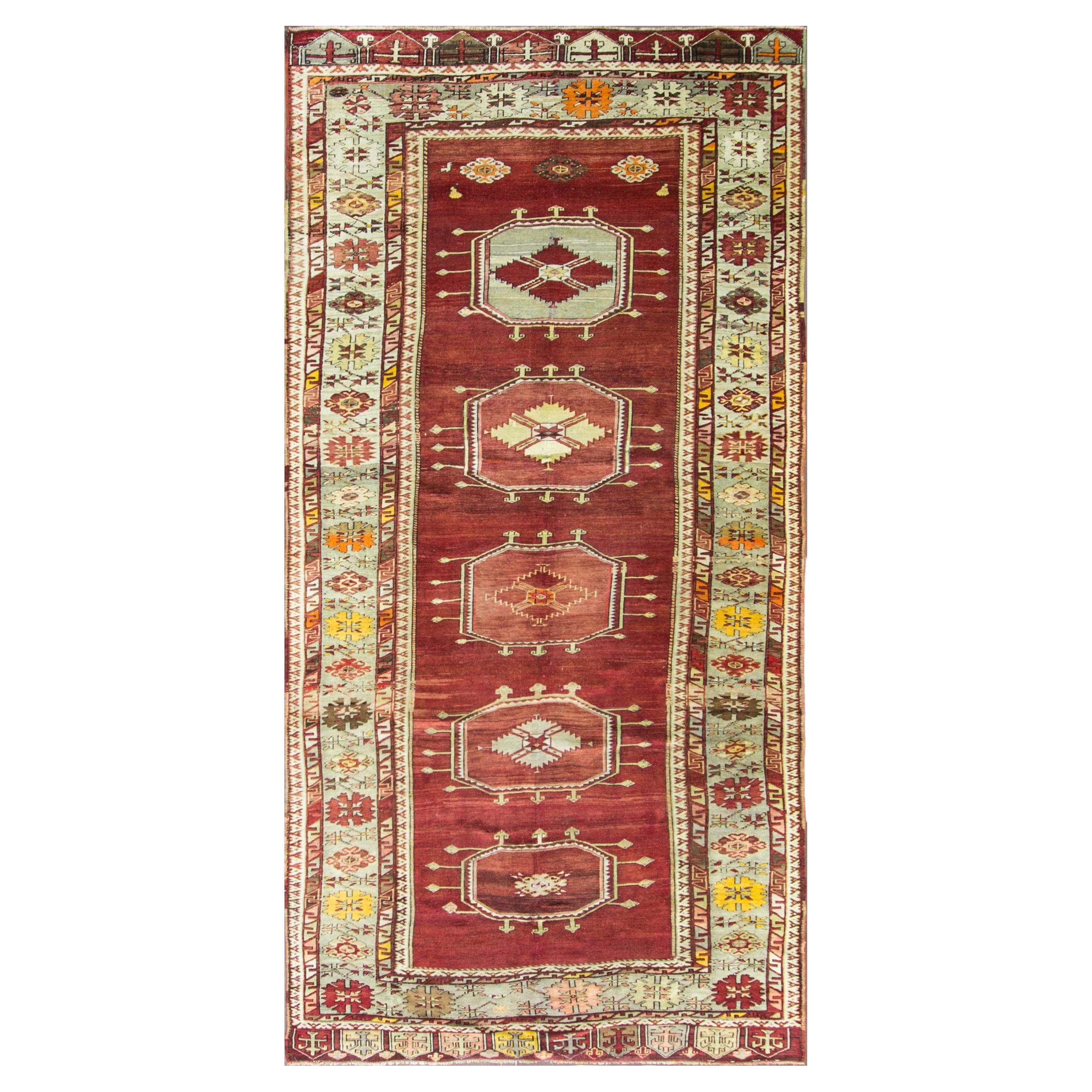 Ancien tapis de Kirshehir turc (a Gallery)