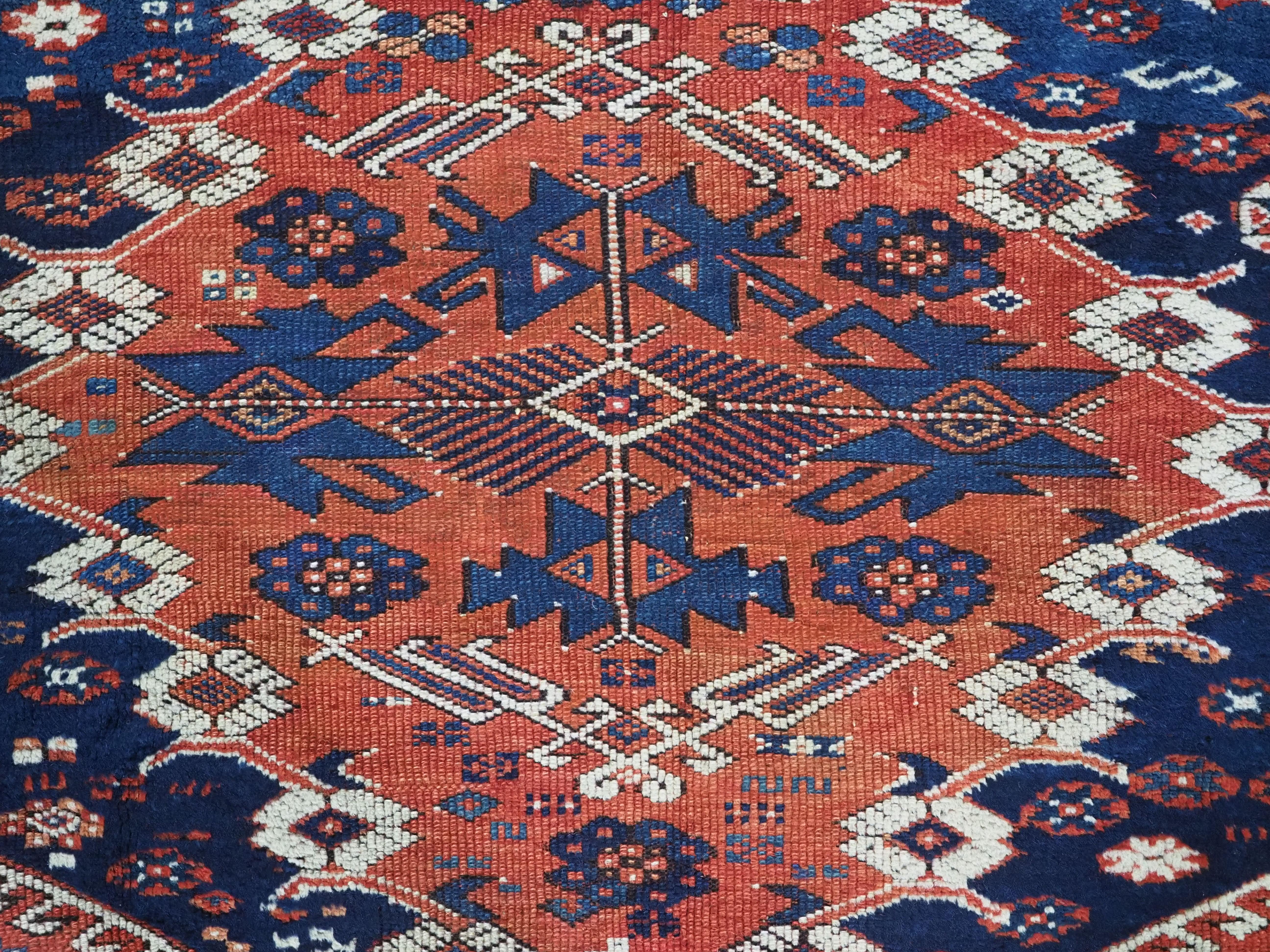 Antique Turkish Kiz Bergama rug of classic design with superb colour, circa 1850 For Sale 2
