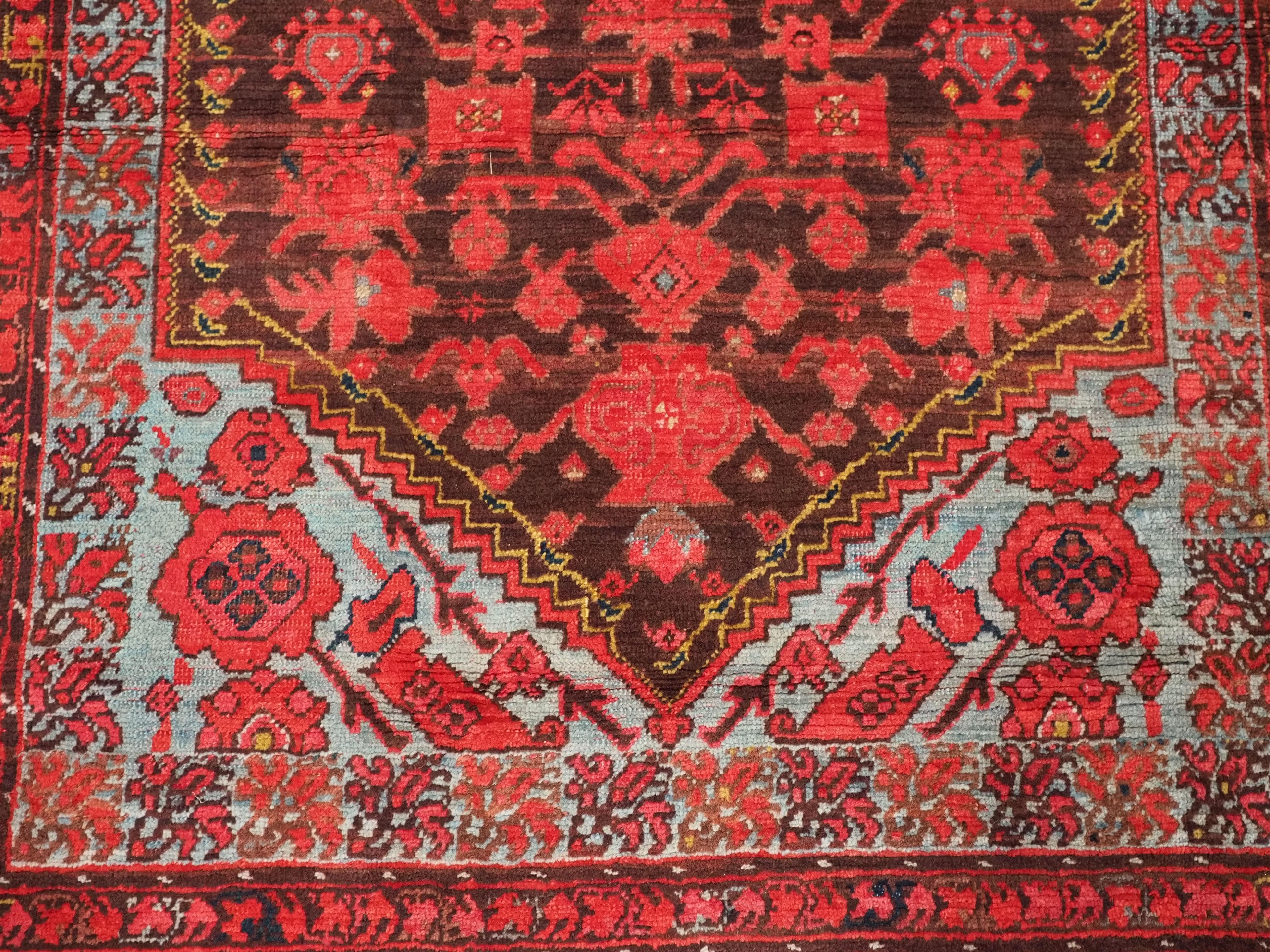  Antique Turkish Komurcu Kula rug of traditional desiign.  Circa 1900. For Sale 5